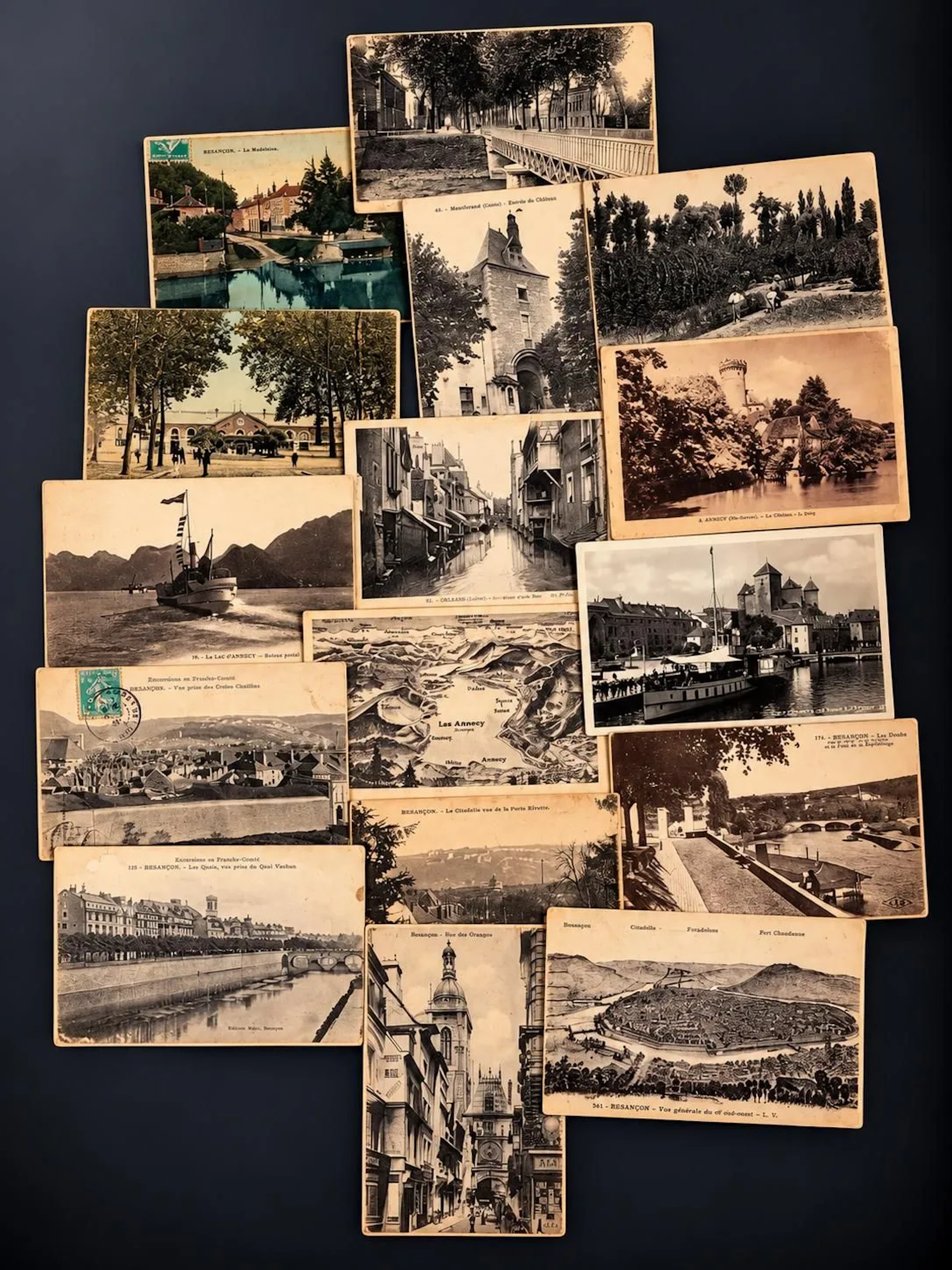A box of postcards containing approximately 550 cards featur - Lot 111