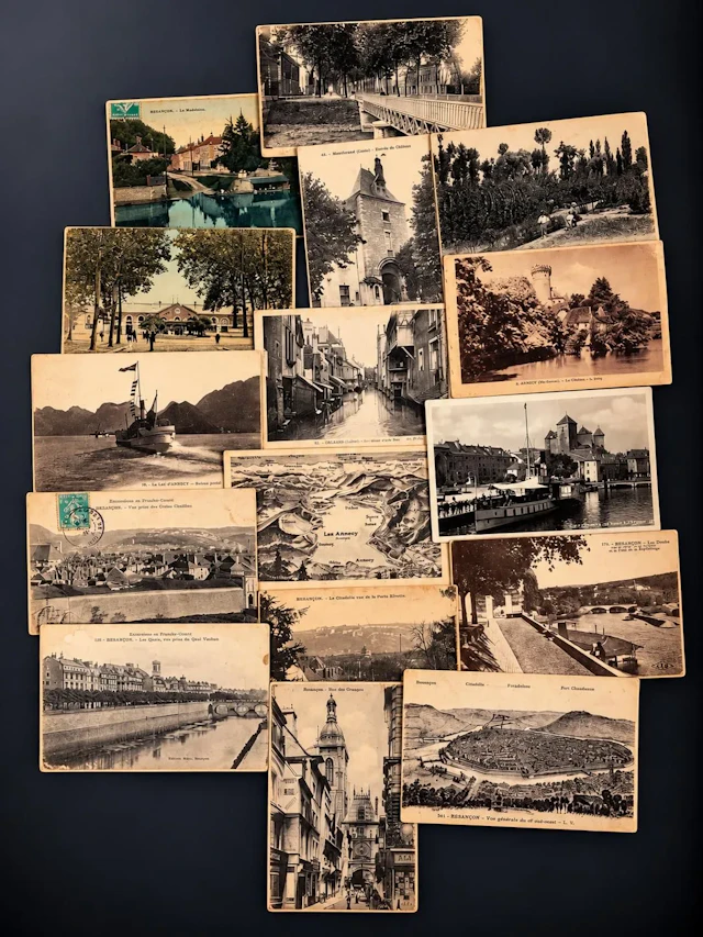 A box of postcards containing approximately 550 cards featur - Lot 111