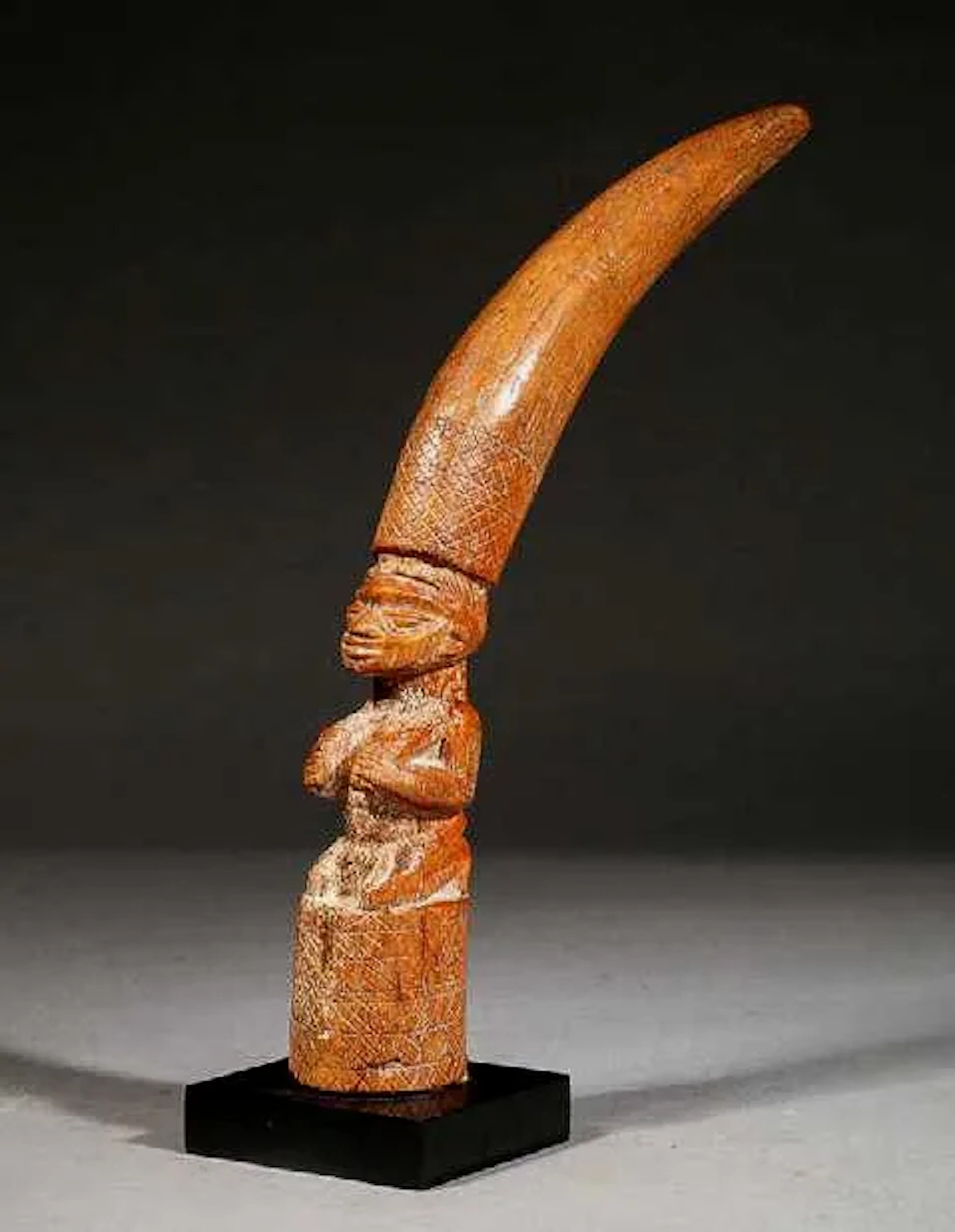 Iroke Ifa divination hammer - Lot 91