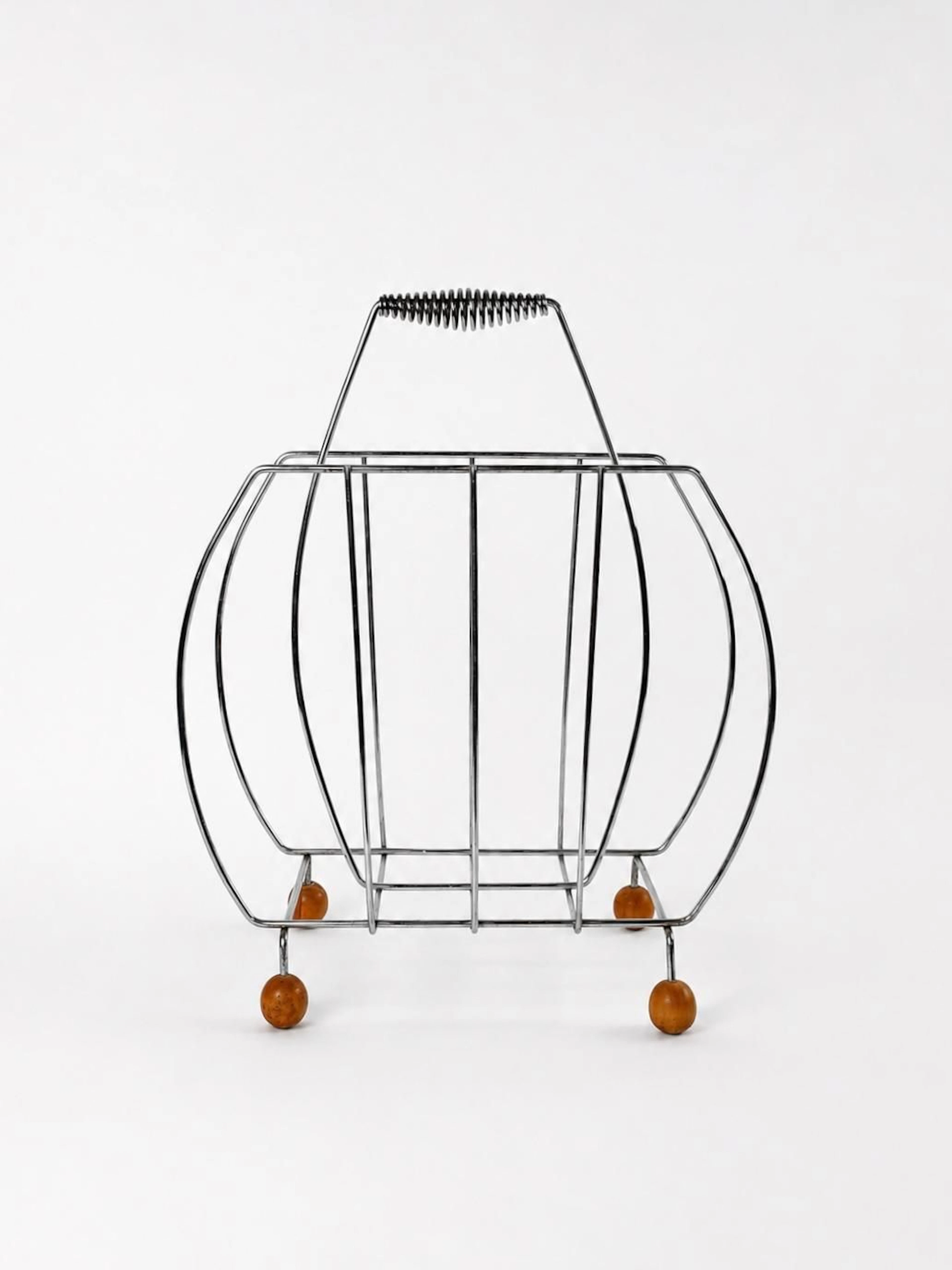 In the style of the MEMPHIS movement - Lot 374
