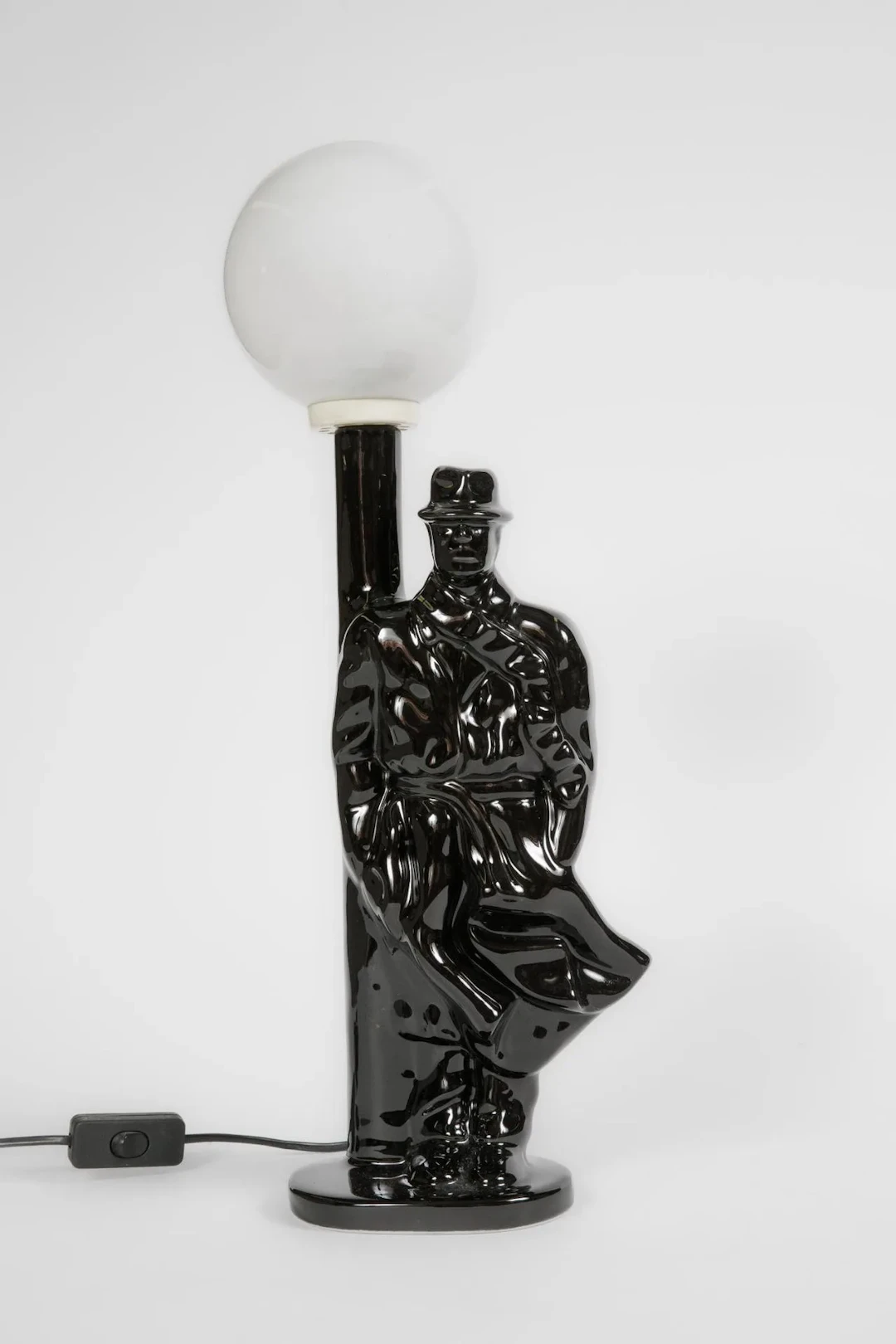 Large "detective" lamp made of glazed ceramic, with a double - Lot 178