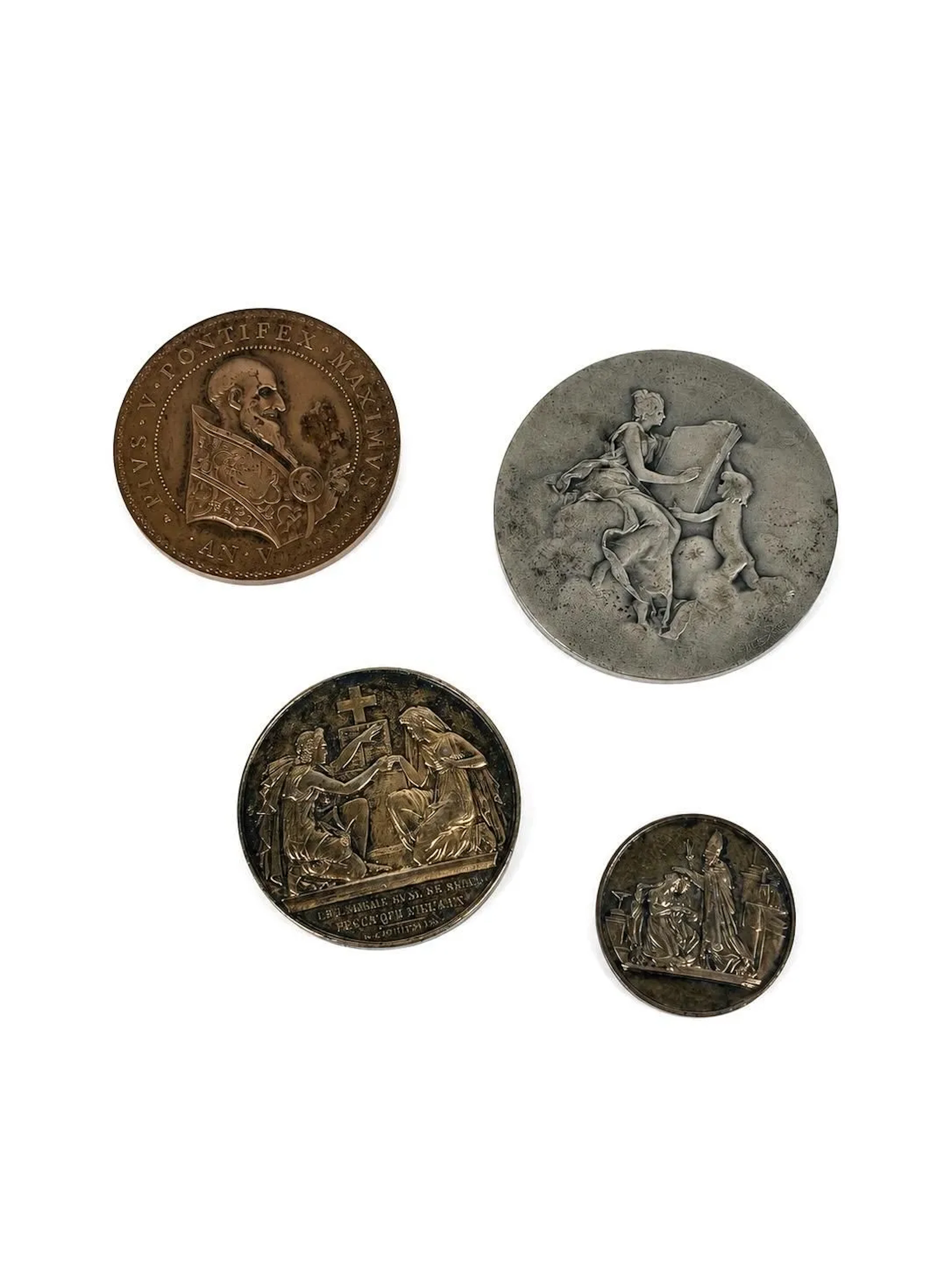 A series of four religious medals and mathematics awards - Lot 501
