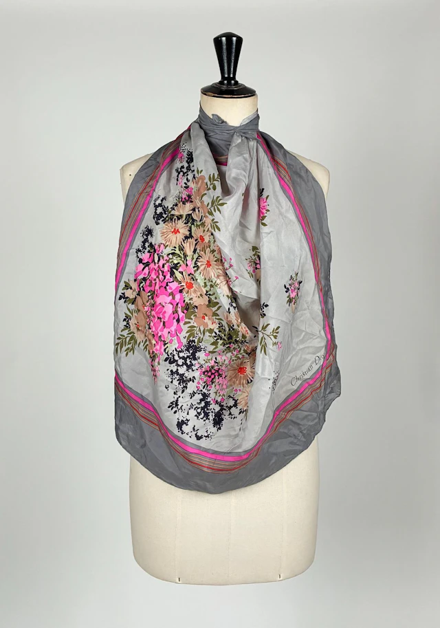 Christian DIOR - Lot 22
