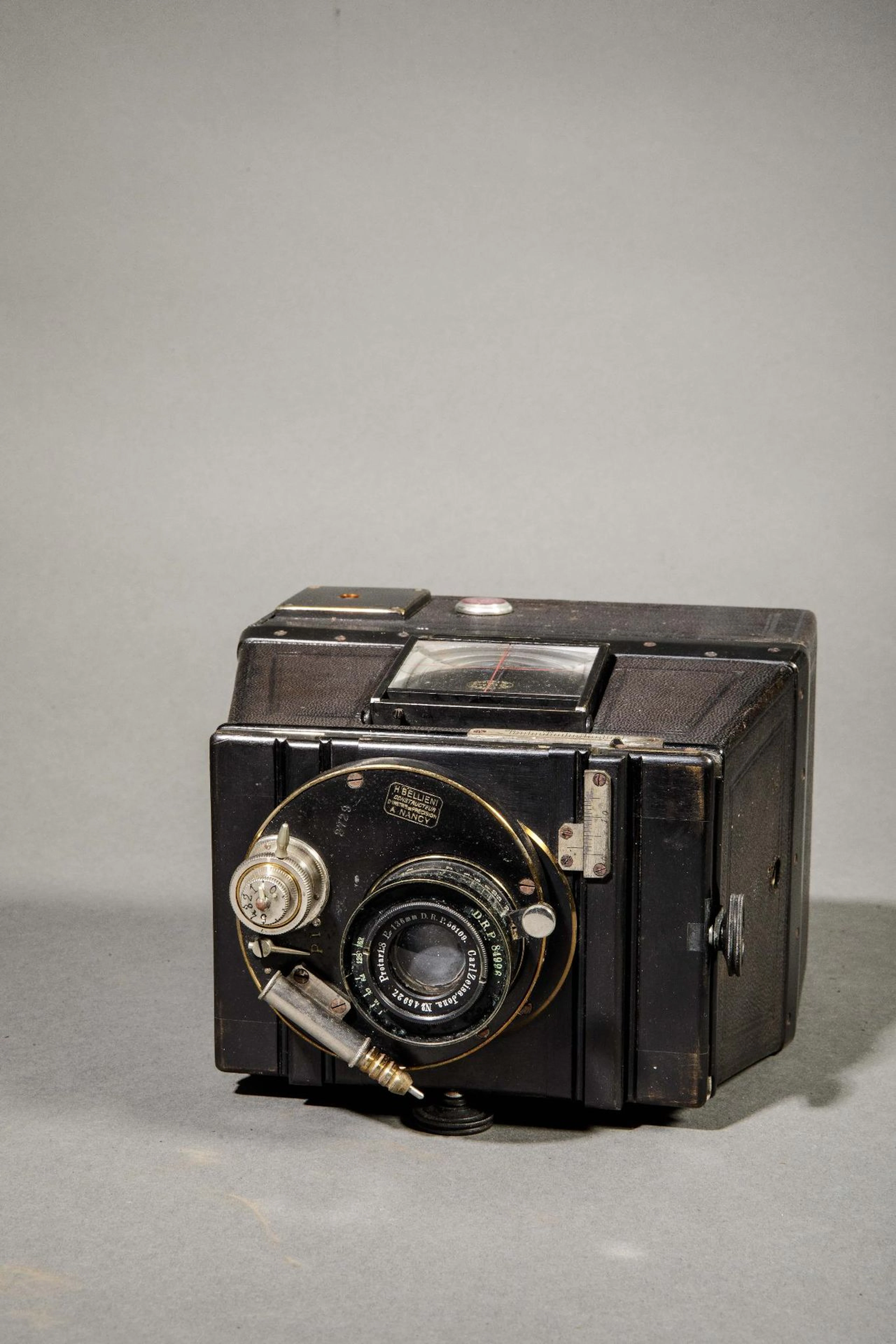 Includes an H. Bellieni Nancy bag and an H. Bellieni twin-le - Lot 55