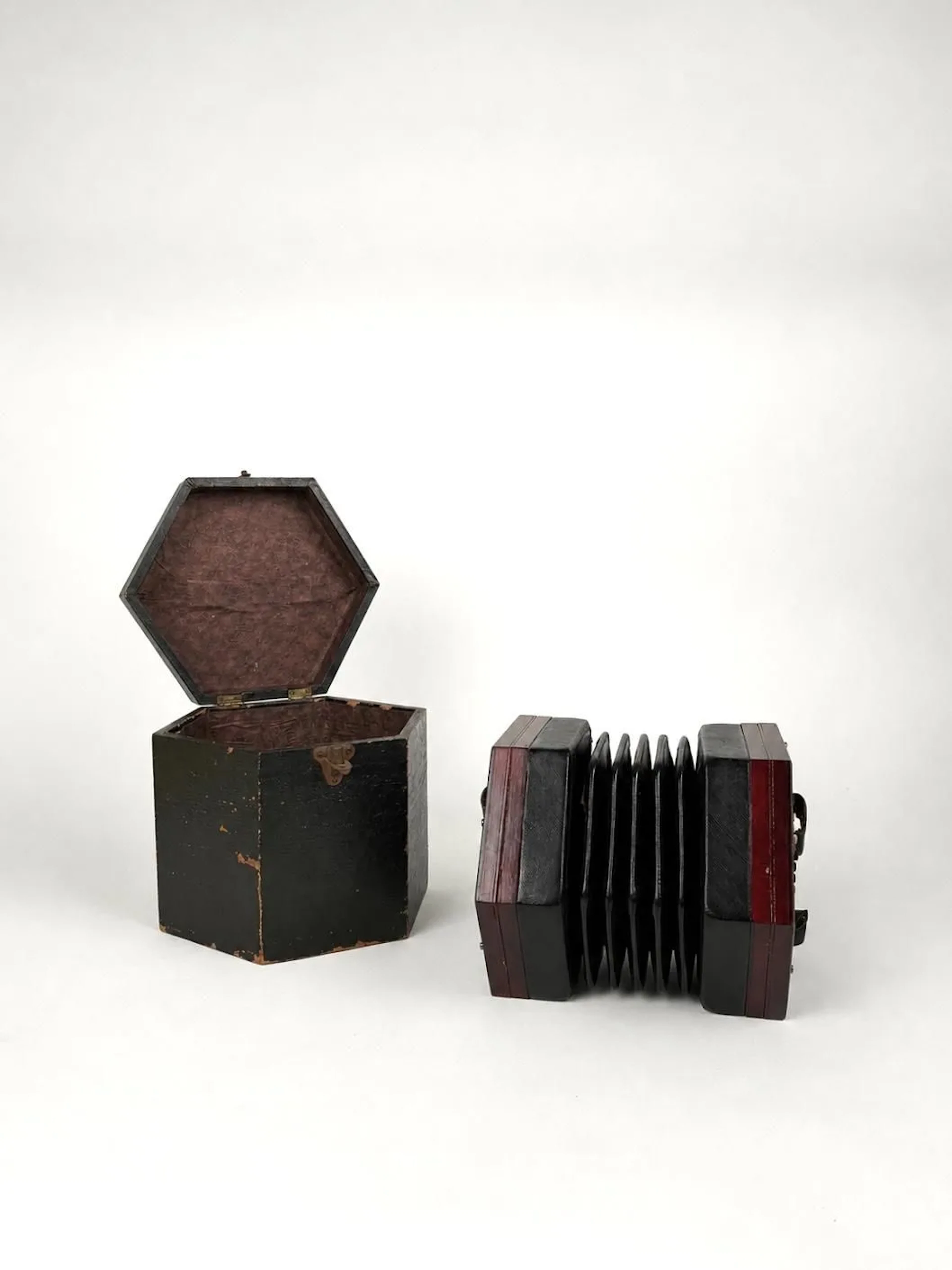 LACHENAL English concertina, numbered 80217 - Lot 114