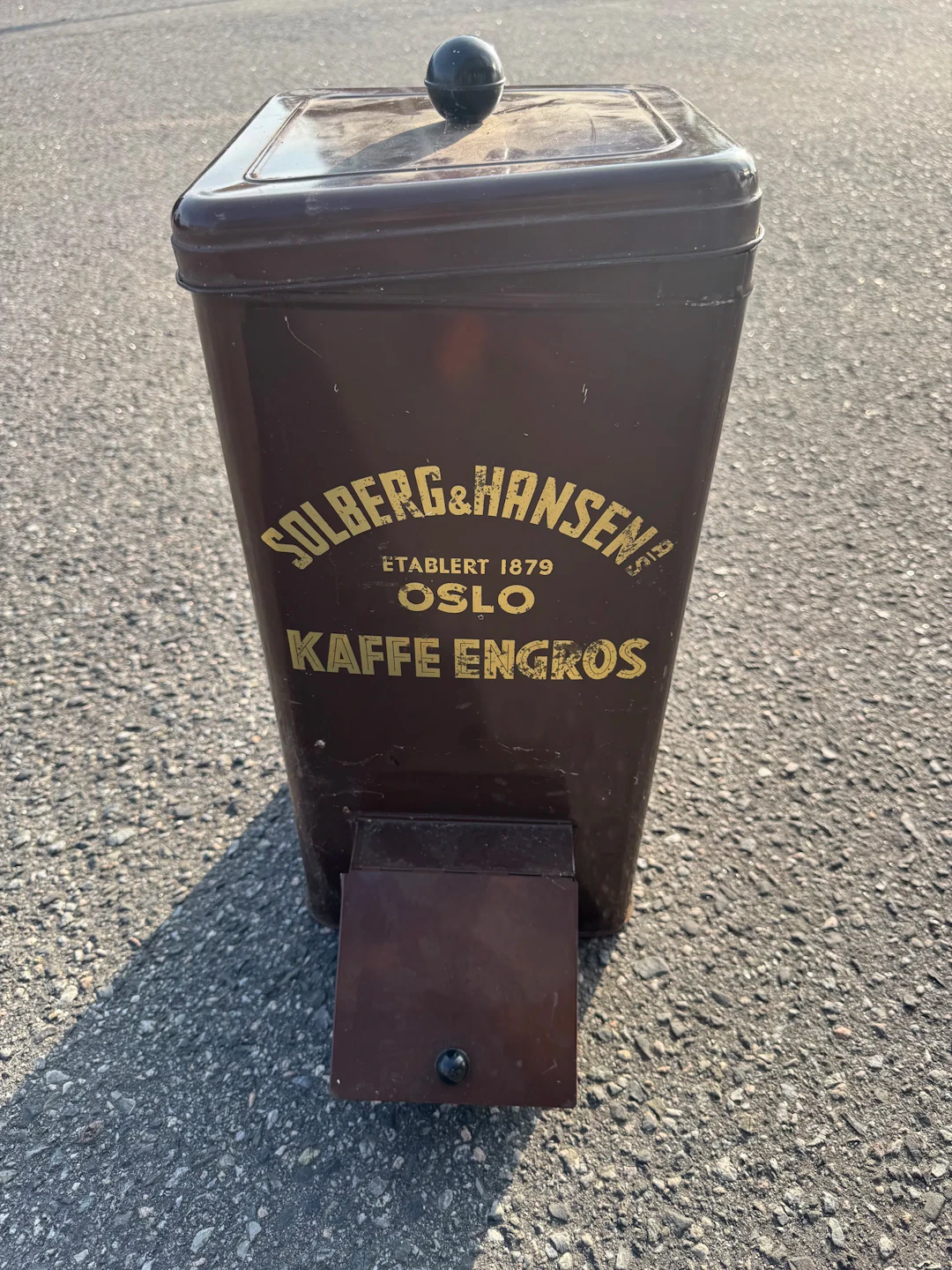 Stor gml kaffebok-kaffetårn + poser