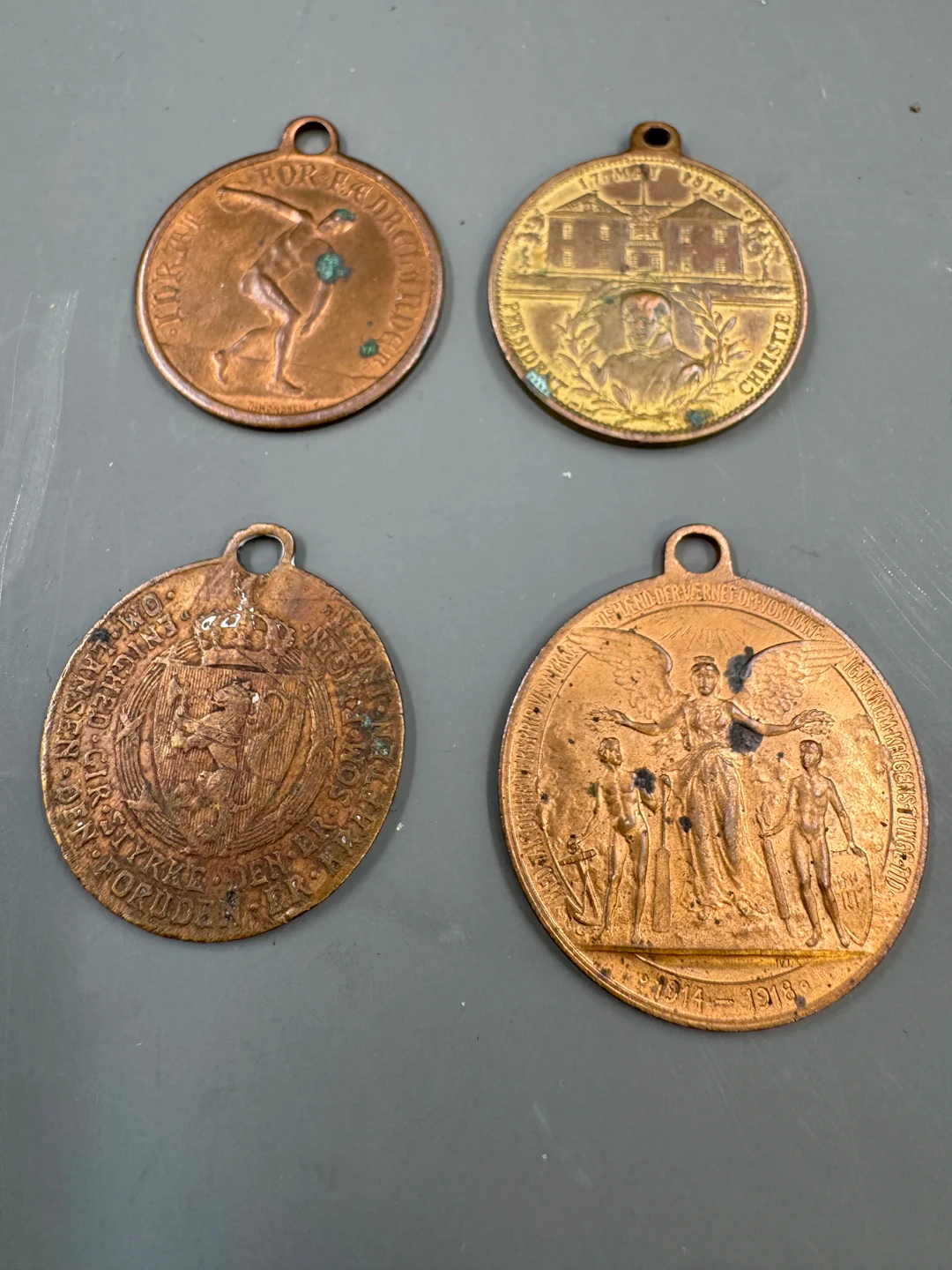 4 gml medaljer