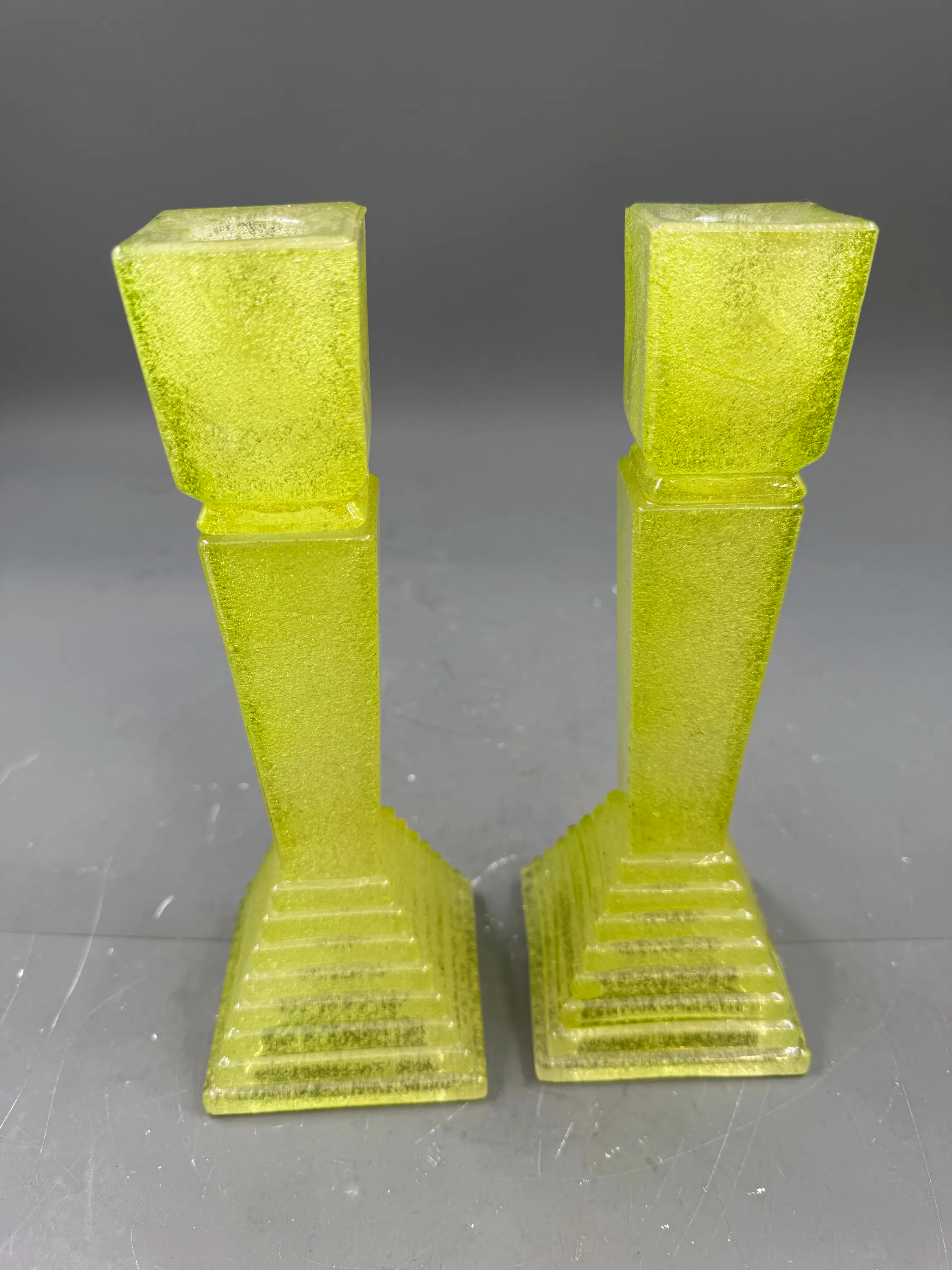 Vintage art deco stil- 2 stk Pressglasslysestaker m/ mikrobobler i glasset