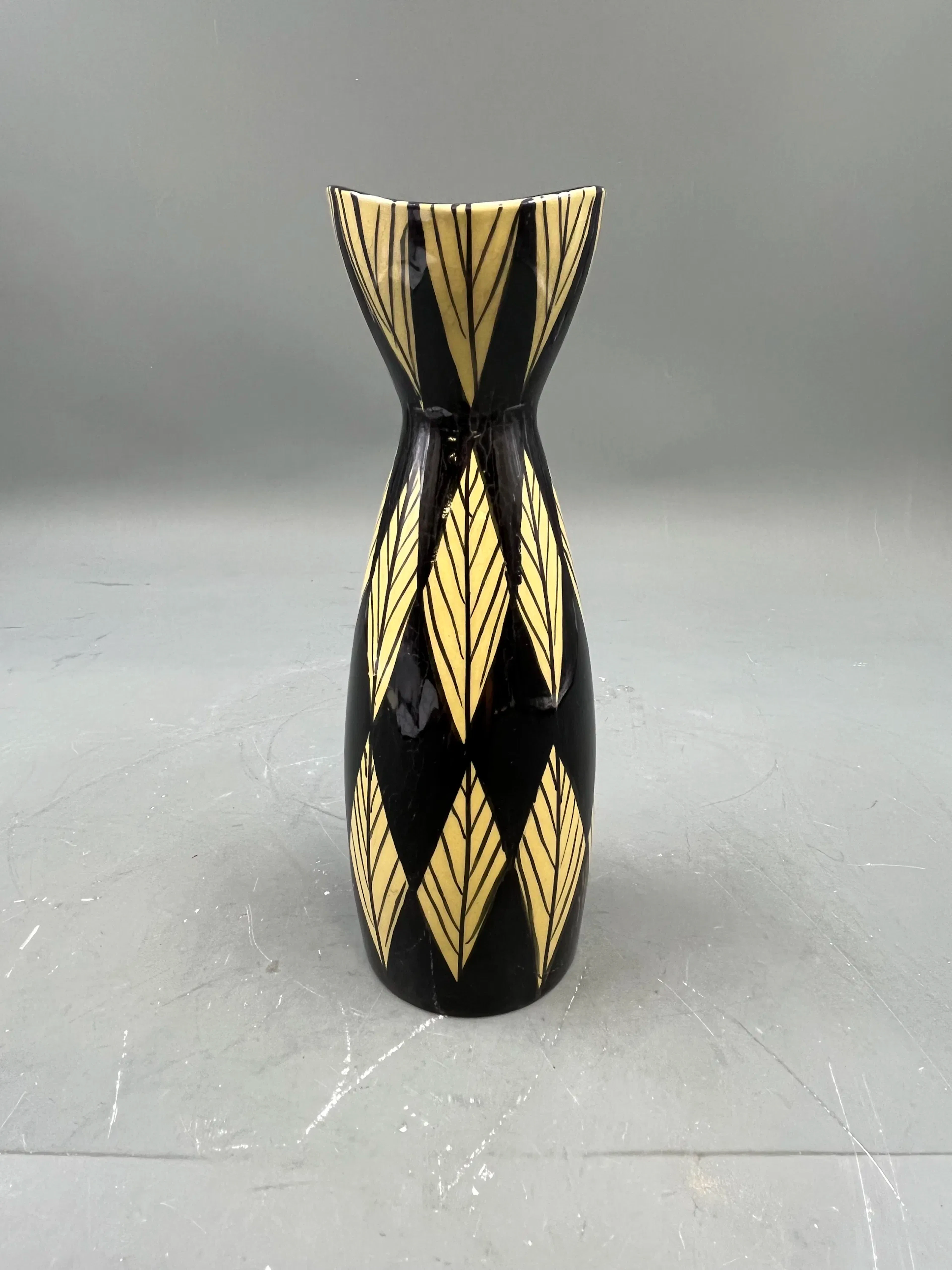 Stavanger flint desgin vase