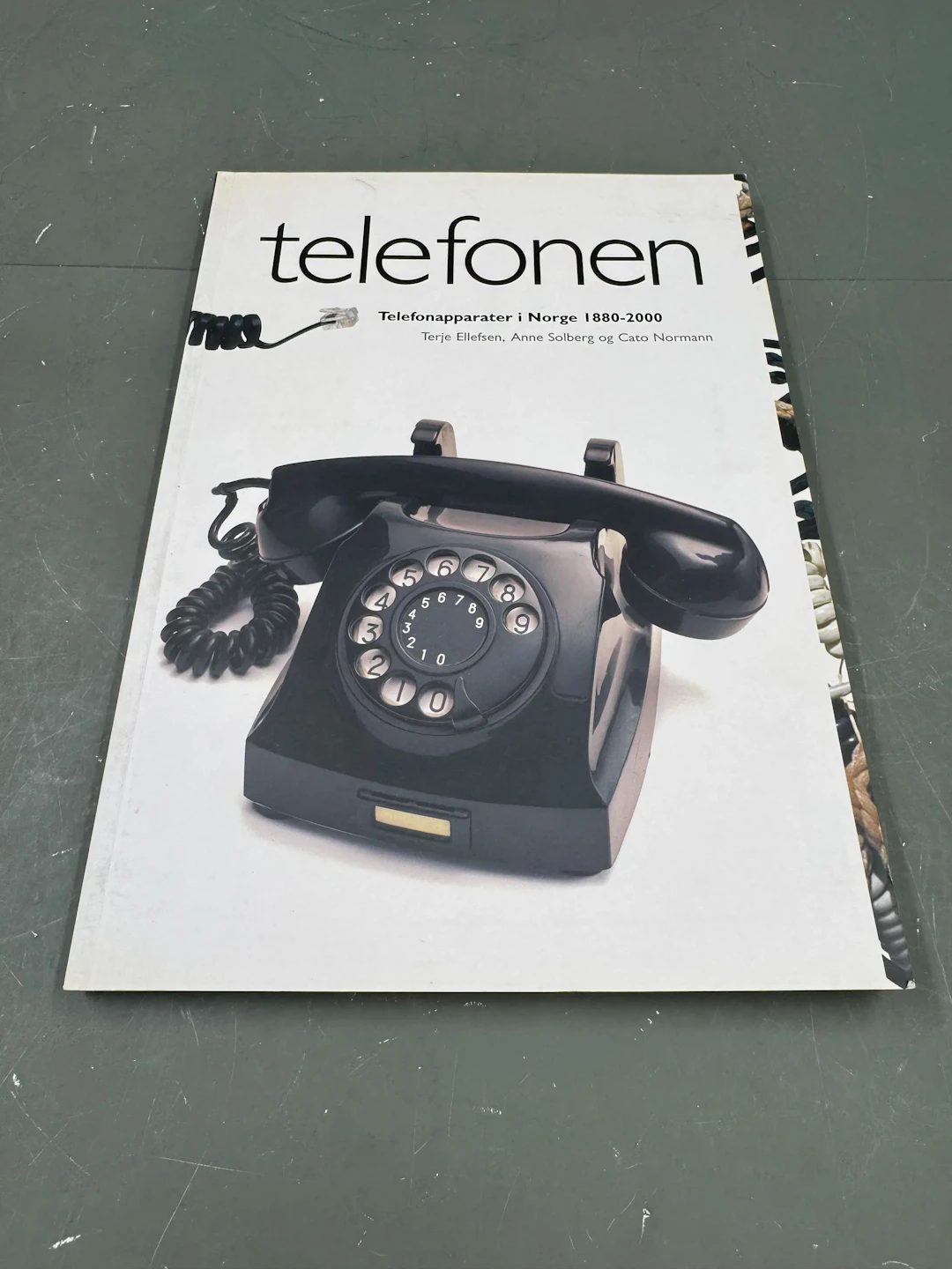 Bok Telefonen
