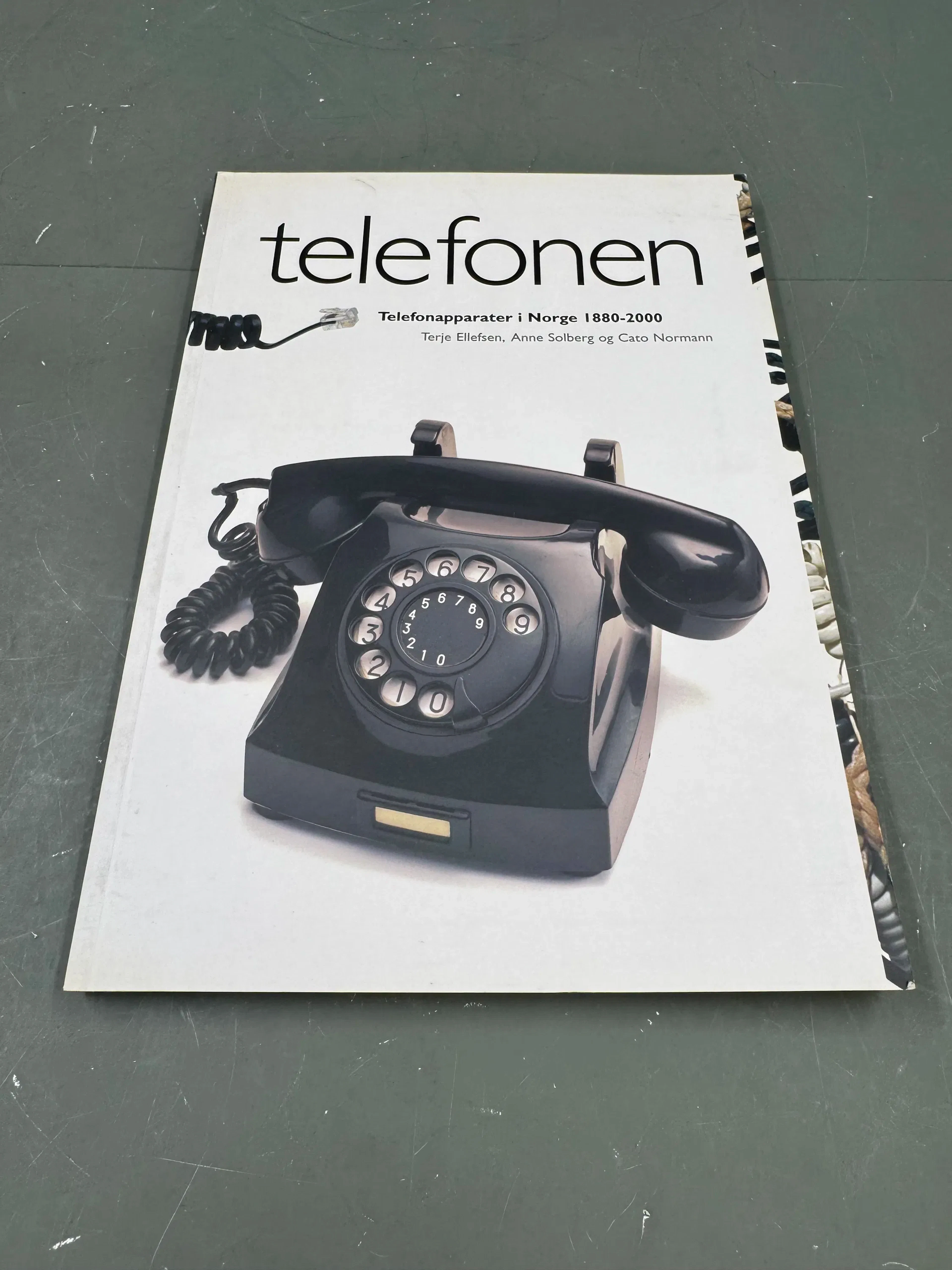 Bok Telefonen