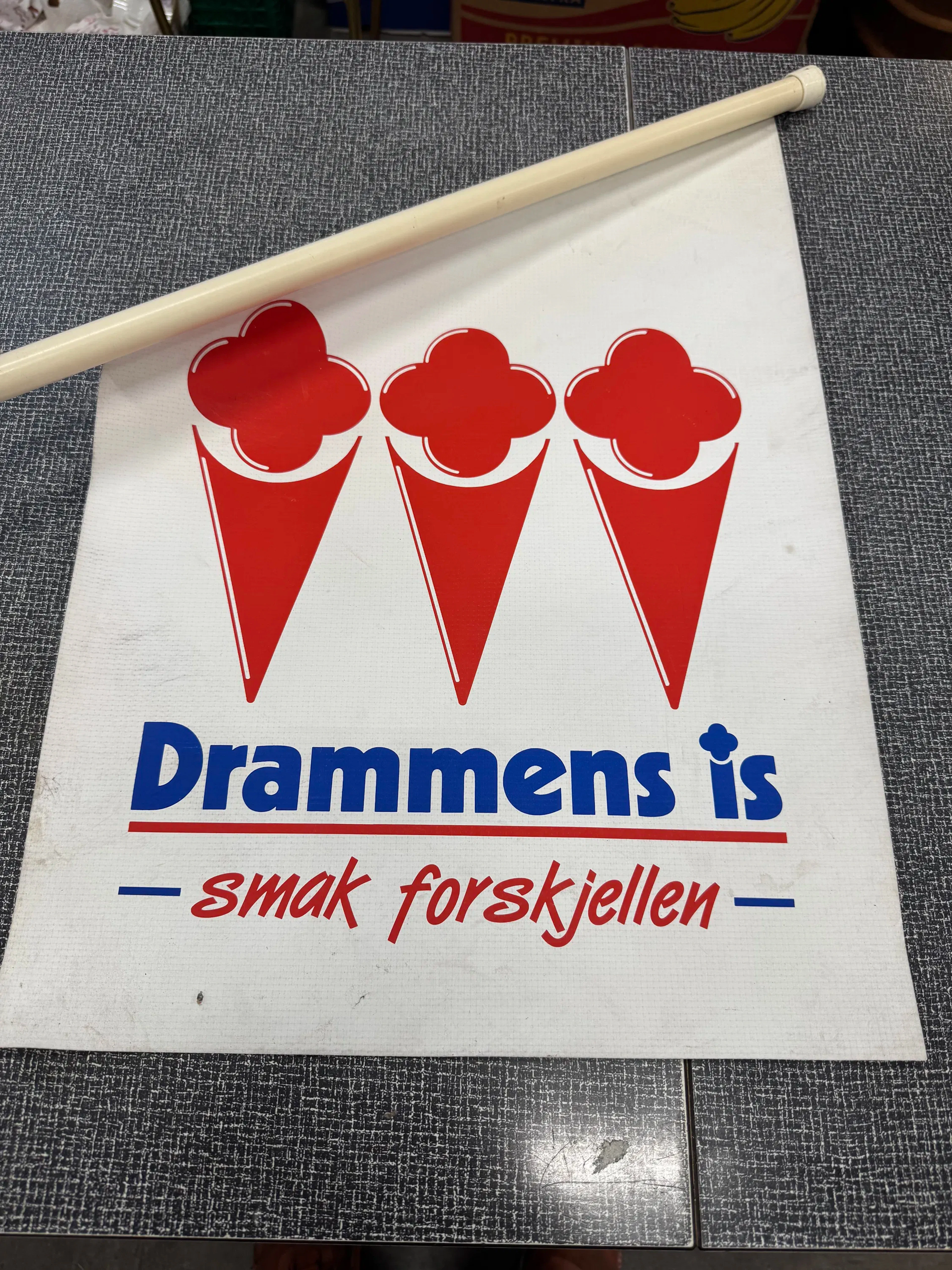 Gmlt drammens is flagg