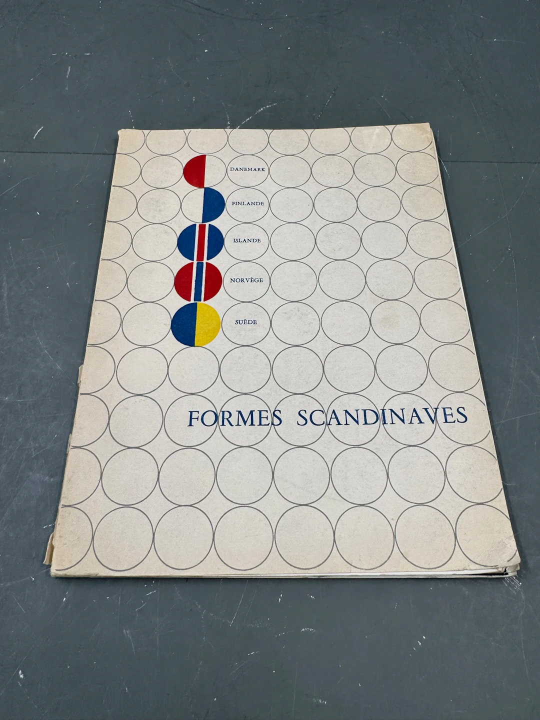 Bok Formes Scandinaves