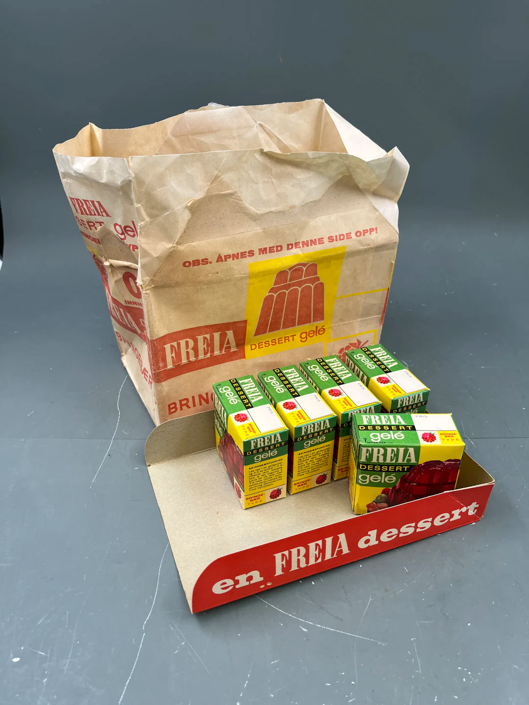 Freia Salgsdisspenser pakke m/ 5 uåpna
