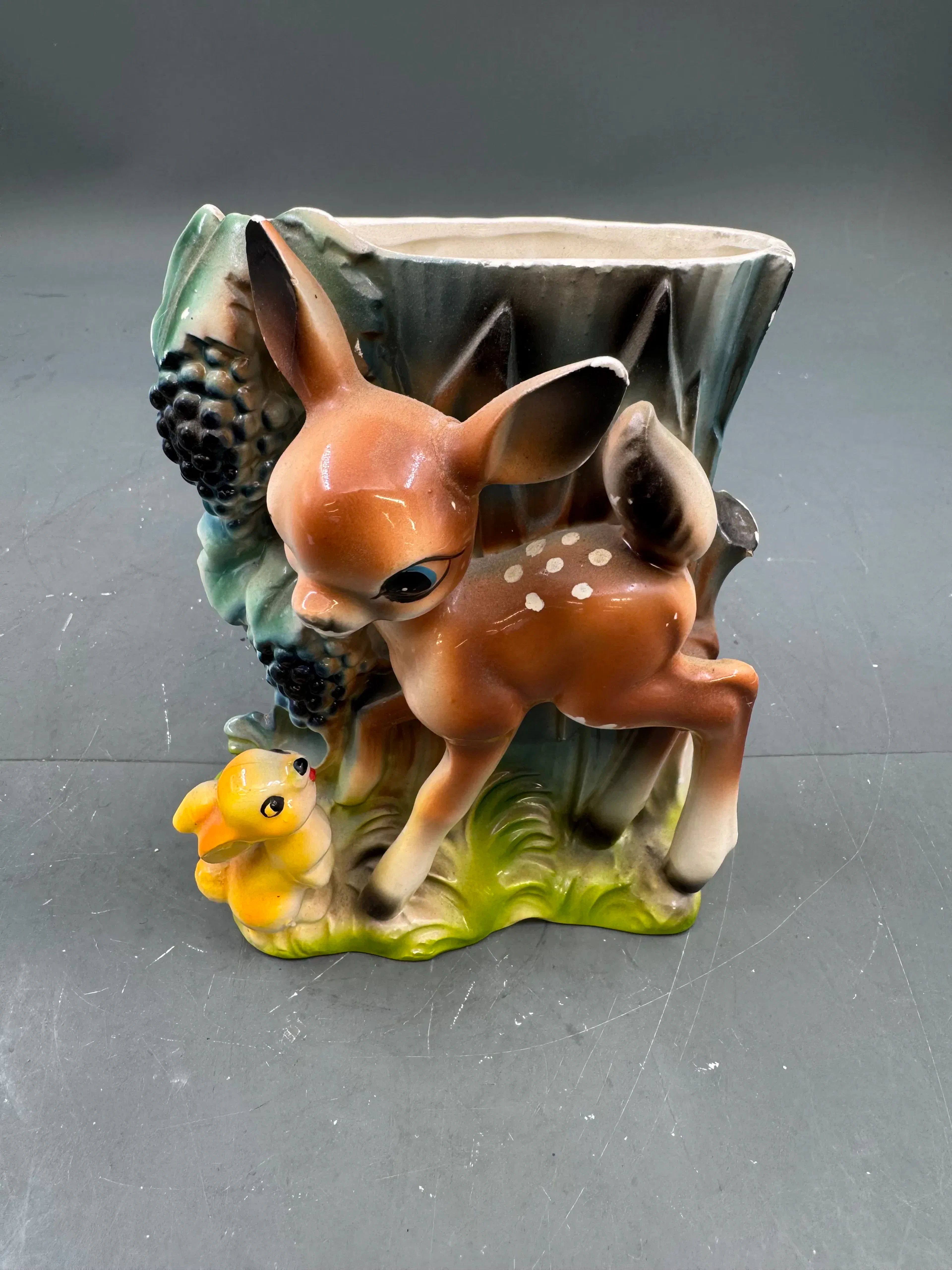 Vintage Keramikkvase med motiv av Bambi og harepus