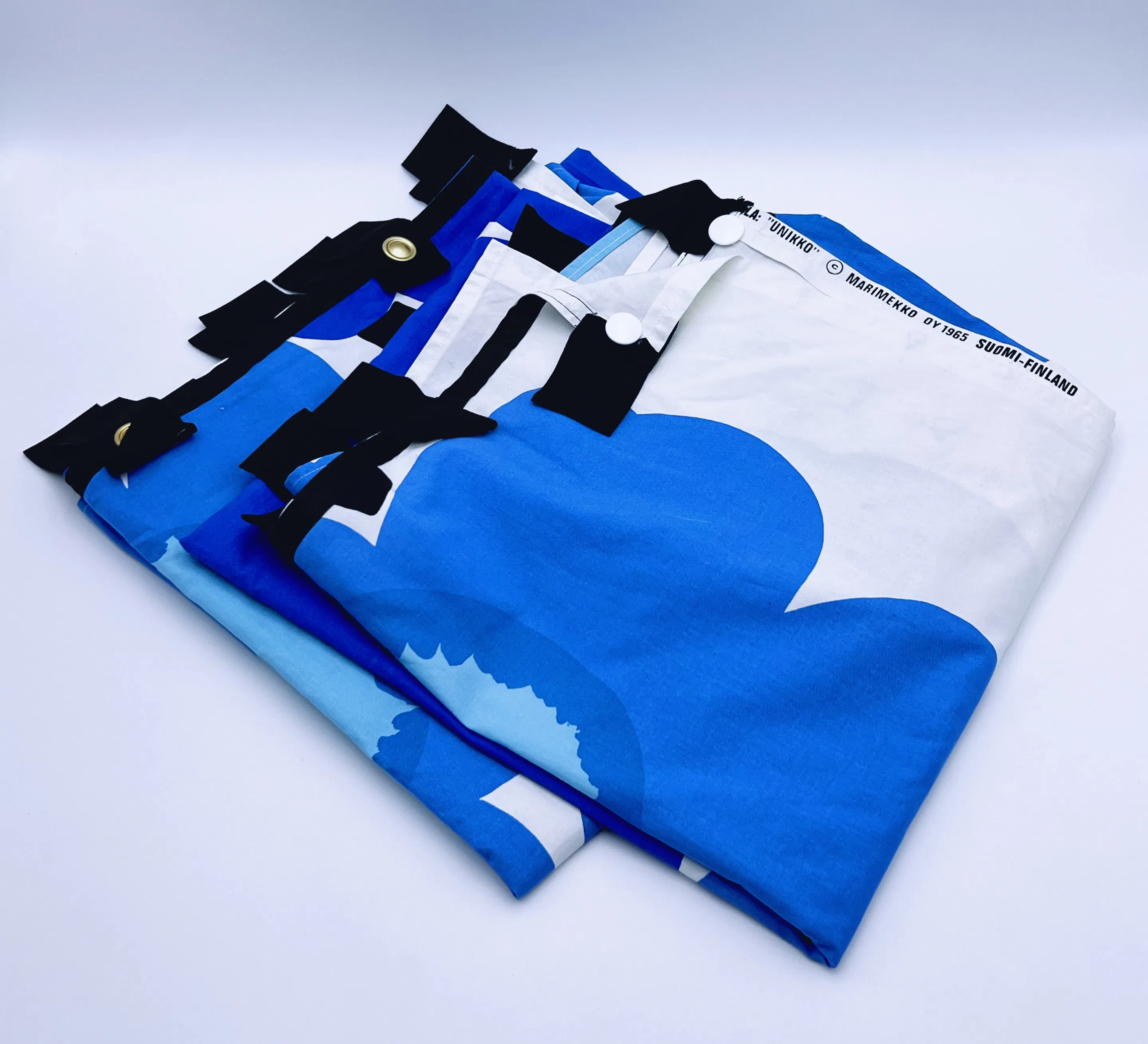 Marimekko Oy, 1965 "UNIKKO" Blå gardiner