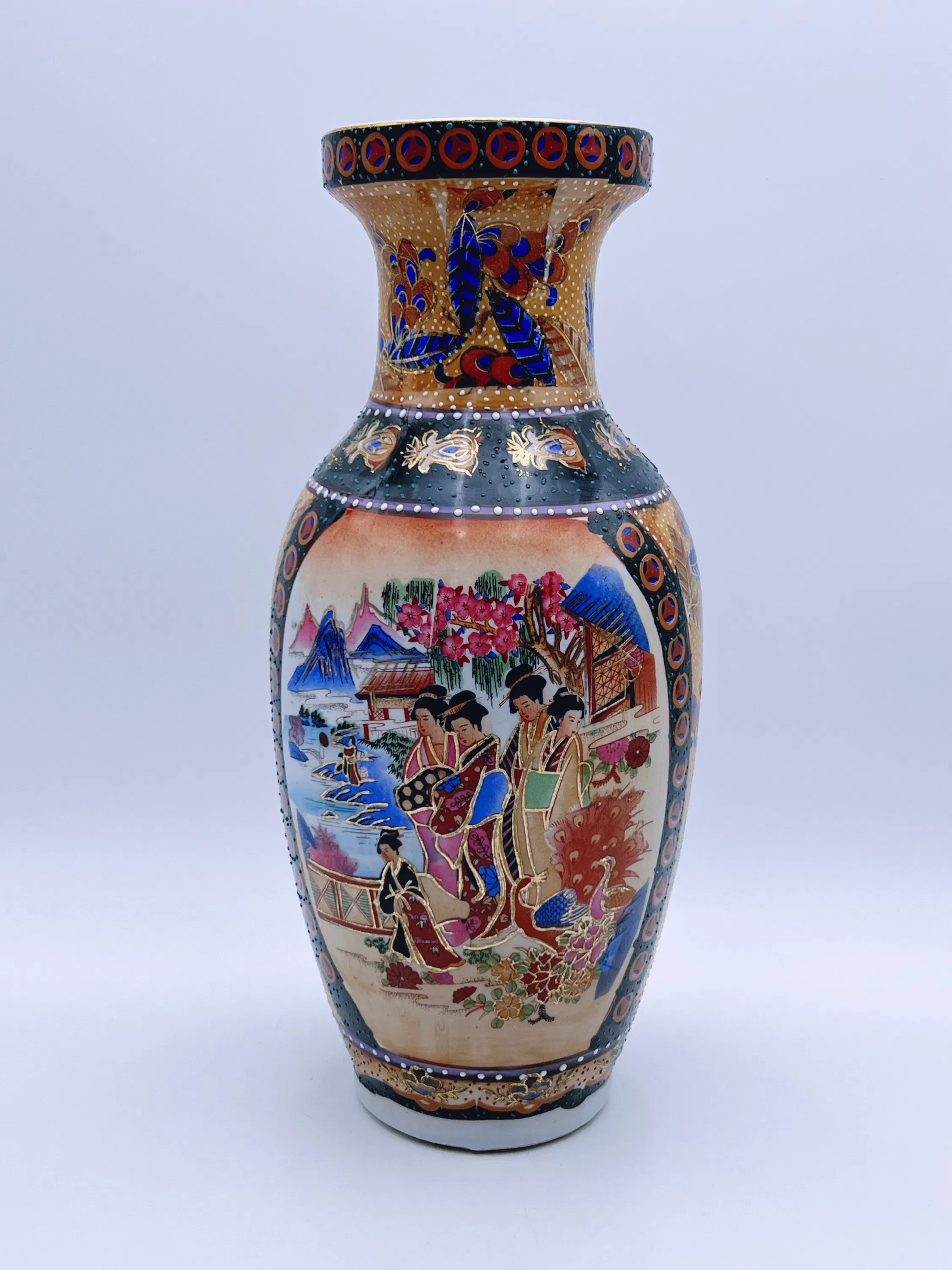 Kinesisk vase. H 34 cm
