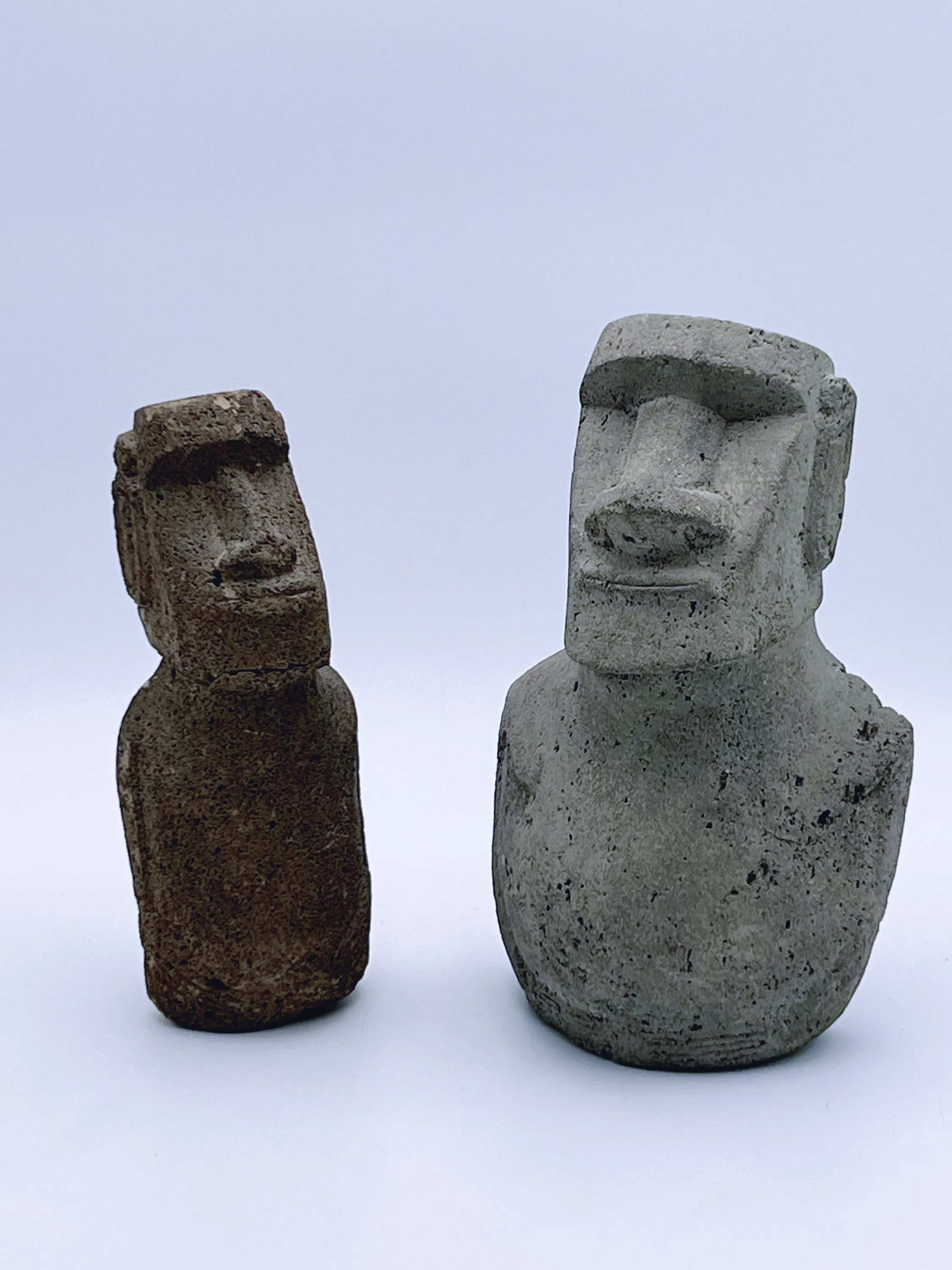 H. 20.5/23cm Figurer "Moai" Lava rock