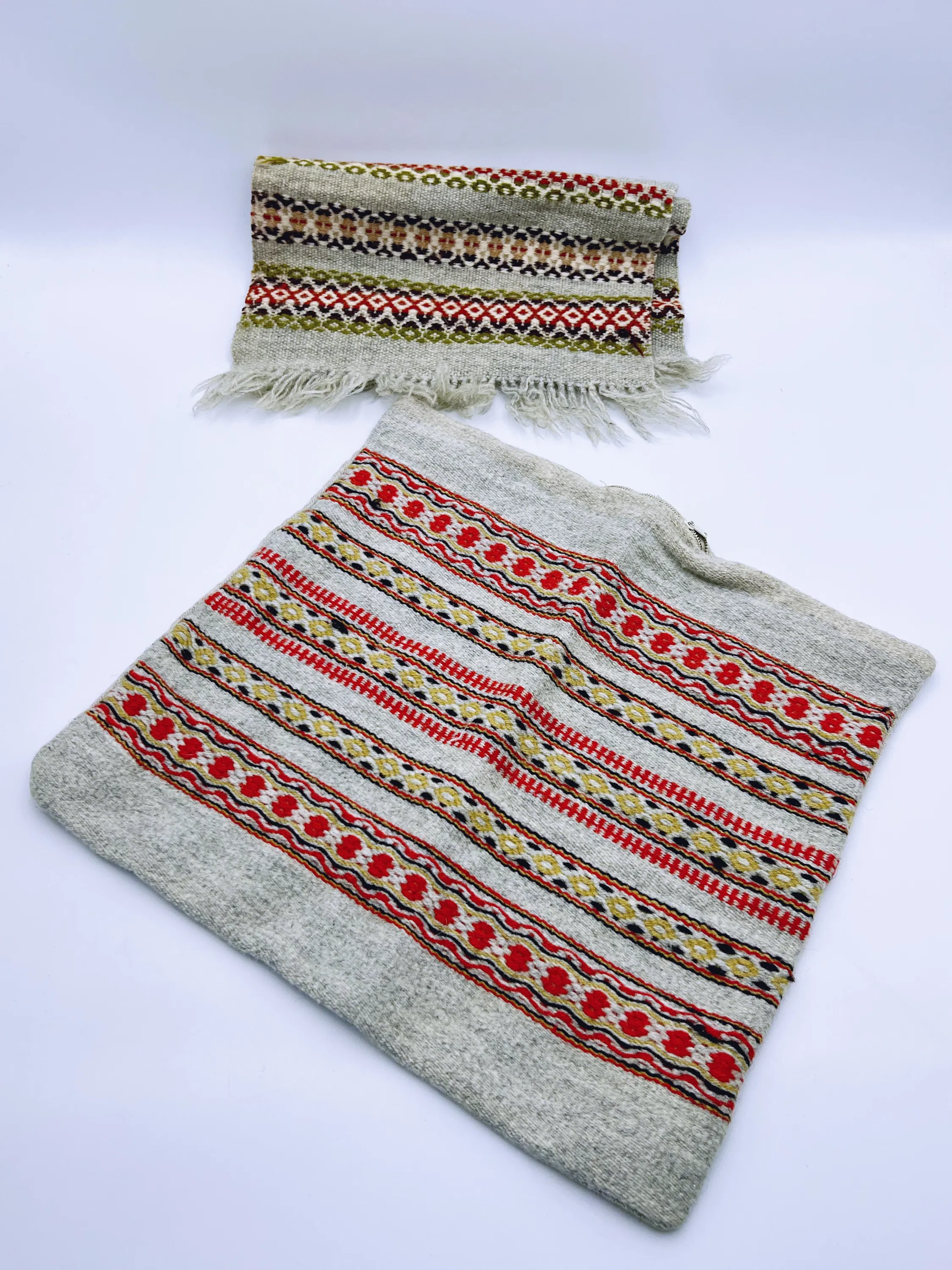 Putetrekk og duk vevd ull