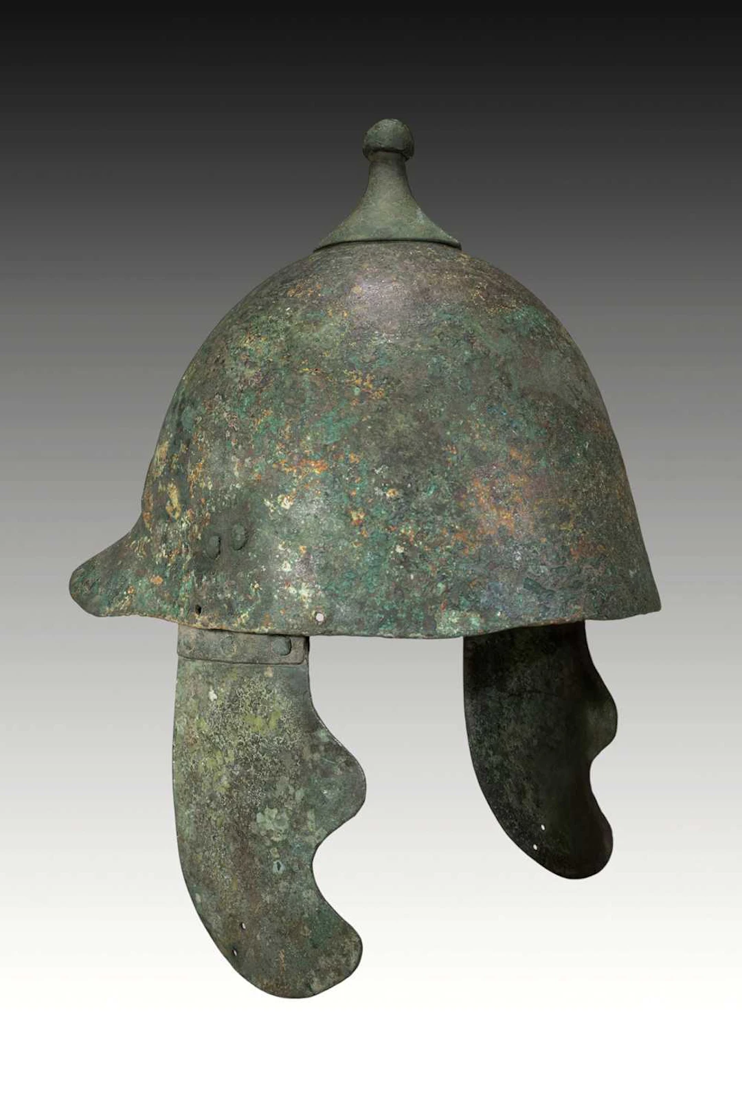 RARE ATTIC BRONZE HELMET WITH CHEEK PIECES