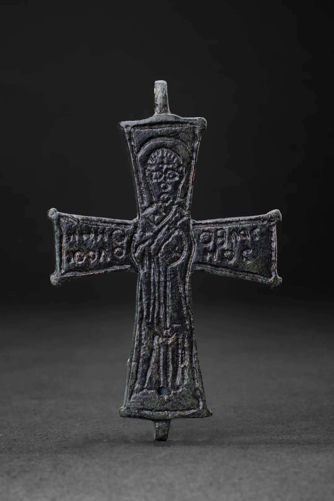 BYZANTINE BRONZE INSCRIBED ENKOLPION WITH CHRIST