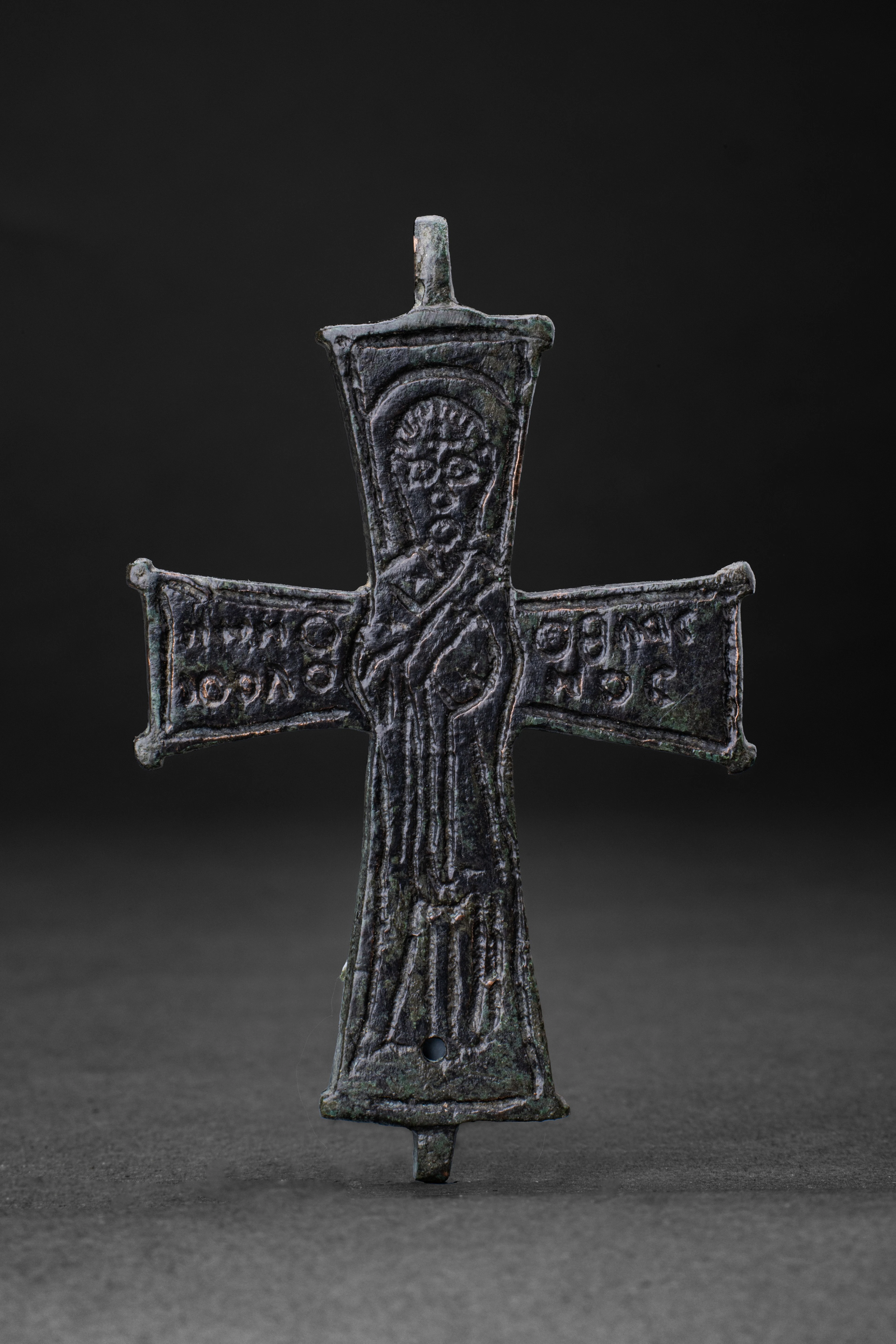 BYZANTINE BRONZE INSCRIBED ENKOLPION WITH CHRIST