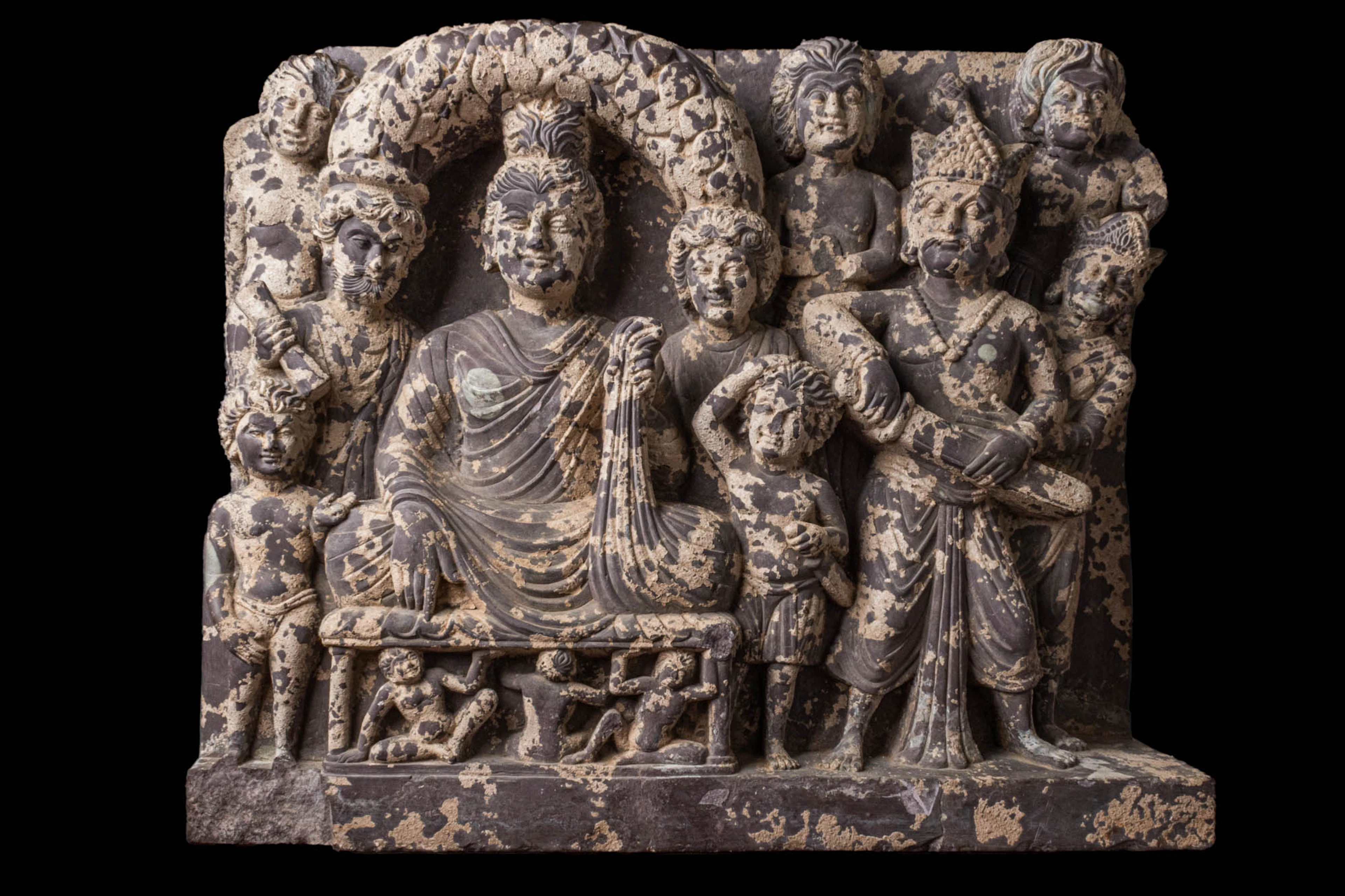 GANDHARAN SCHIST PANEL WITH BUDDHA