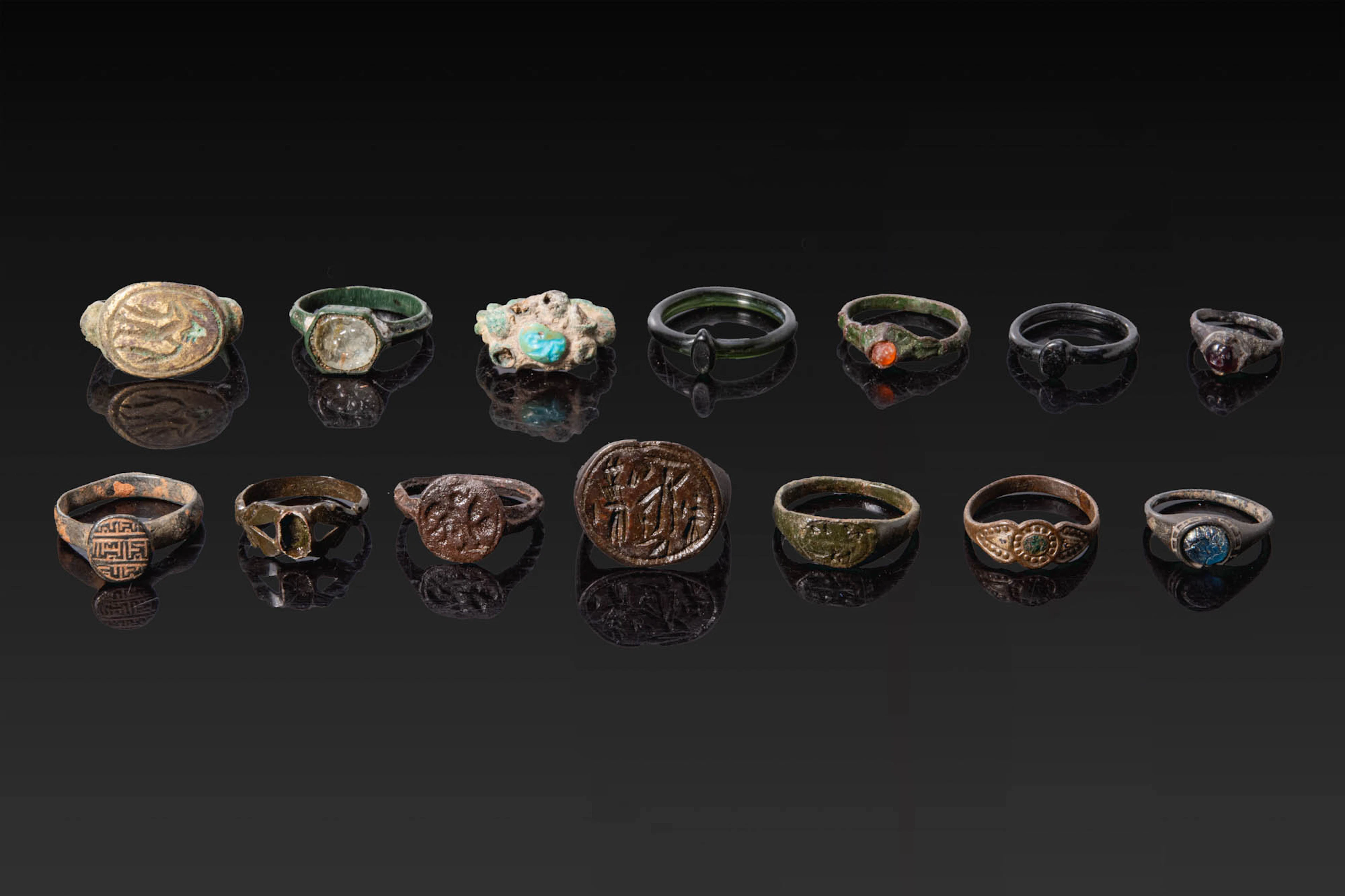 COLLECTION OF LATE ROMAN AND MEDIEVAL BRONZE AND GLASS RINGS