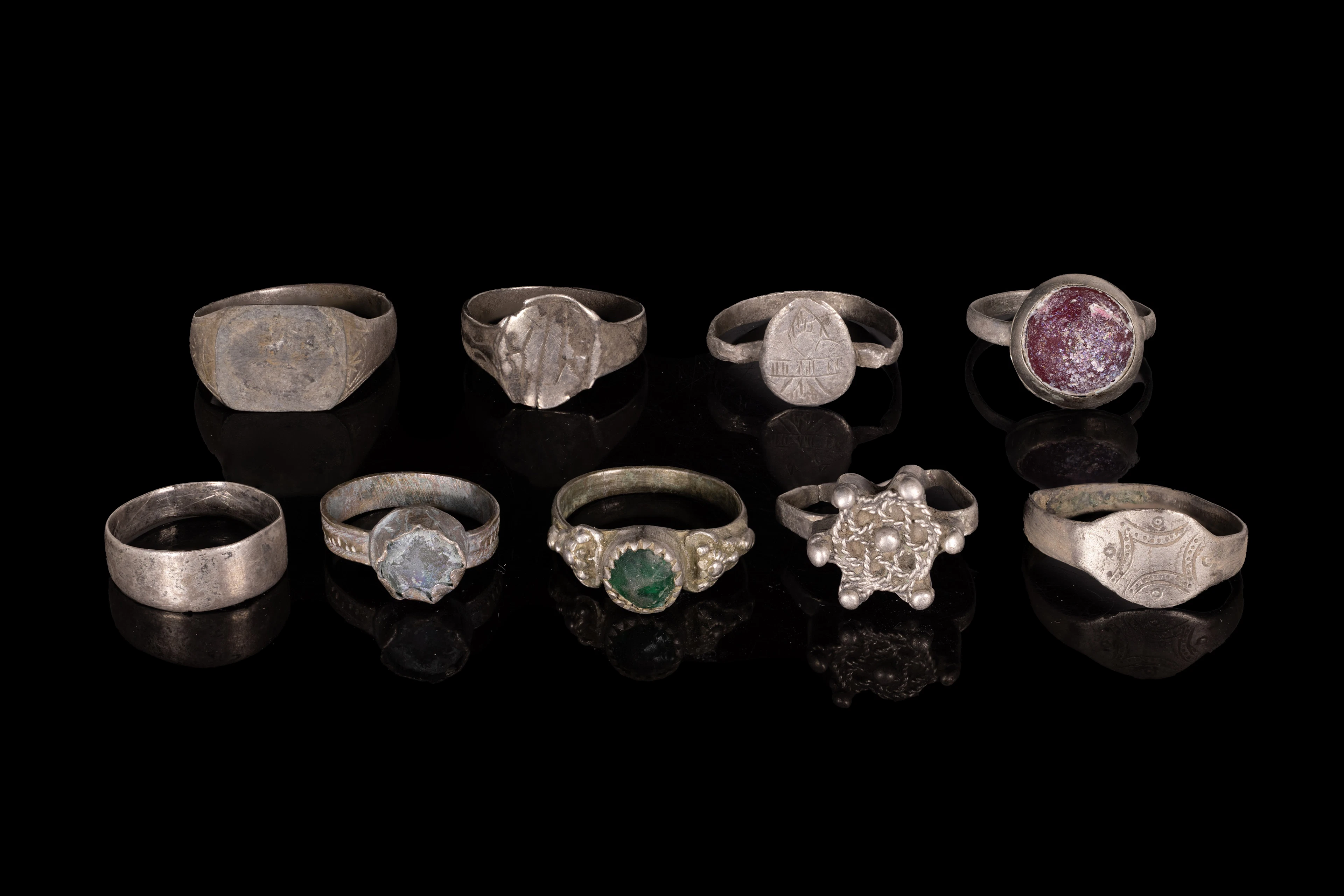 COLLECTION OF MEDIEVAL AND POST-MEDIEVAL SILVER RINGS