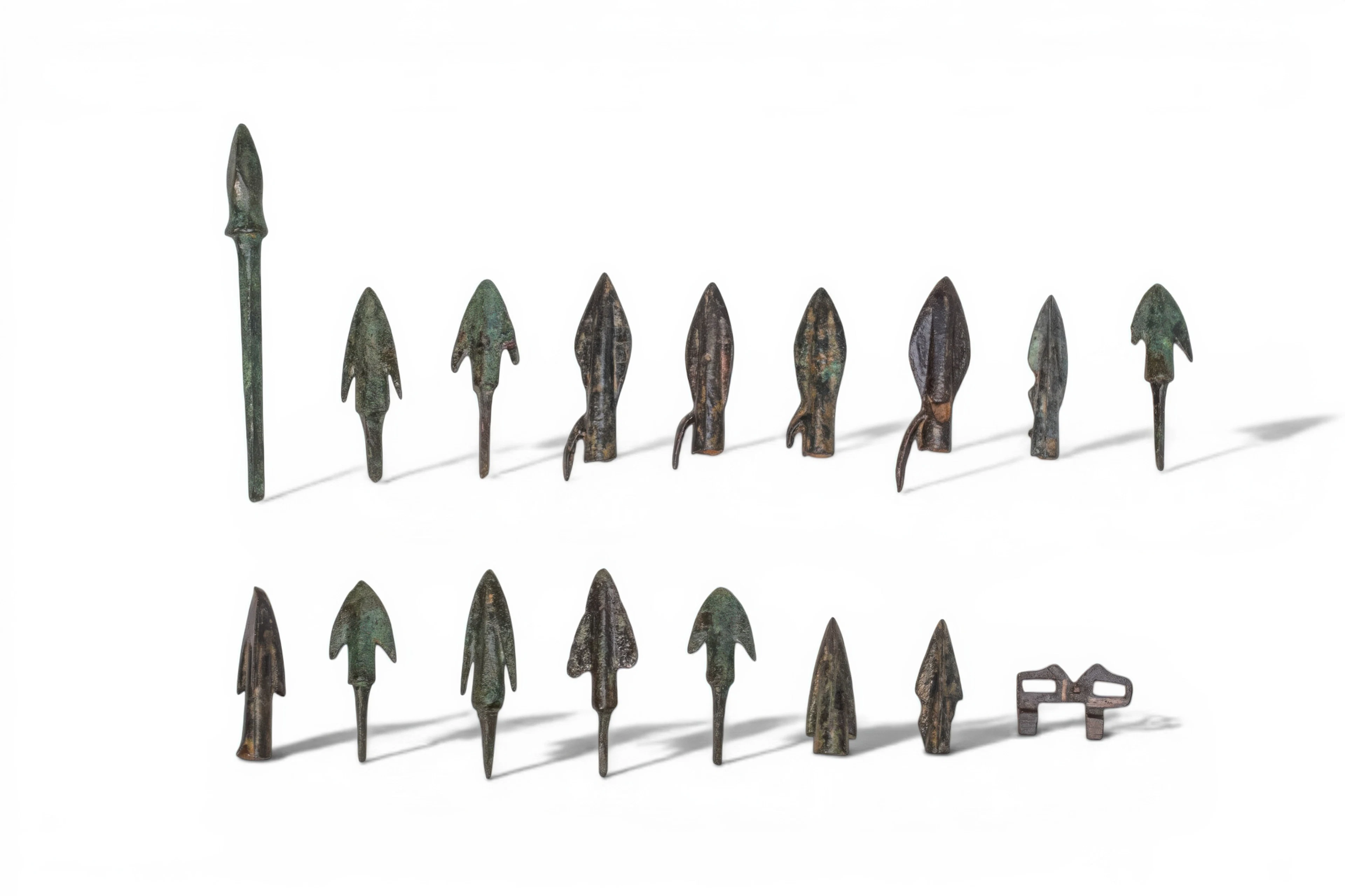 COLLECTION OF GREEK BRONZE ARROWHEADS