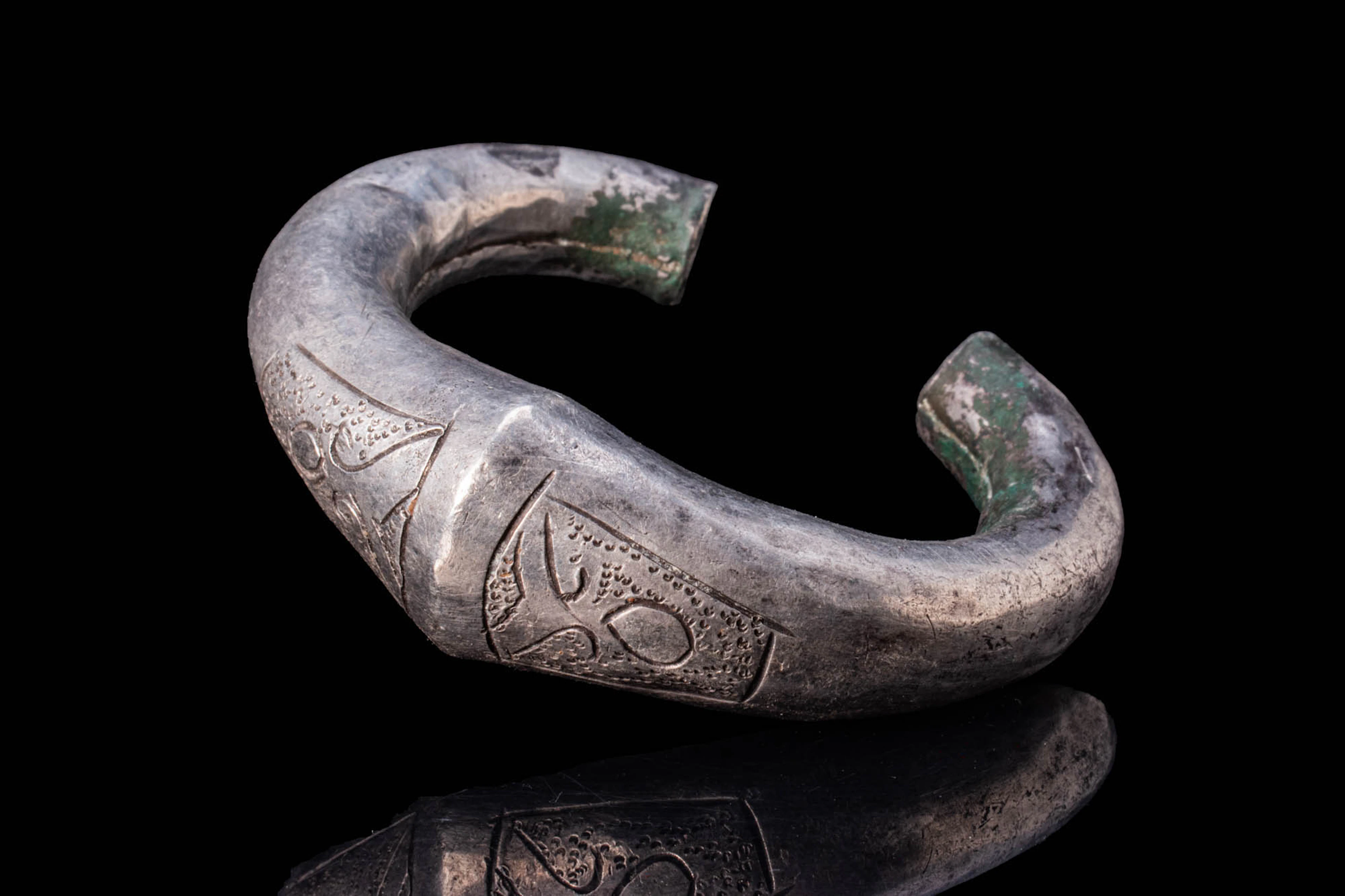 VIKING PERIOD SILVER BRACELET WITH ENGRAVED GEOMETRIC MOTIF