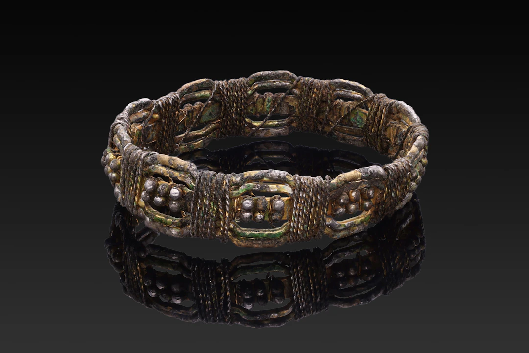 MUGHAL SILVER-GILT BRACELET