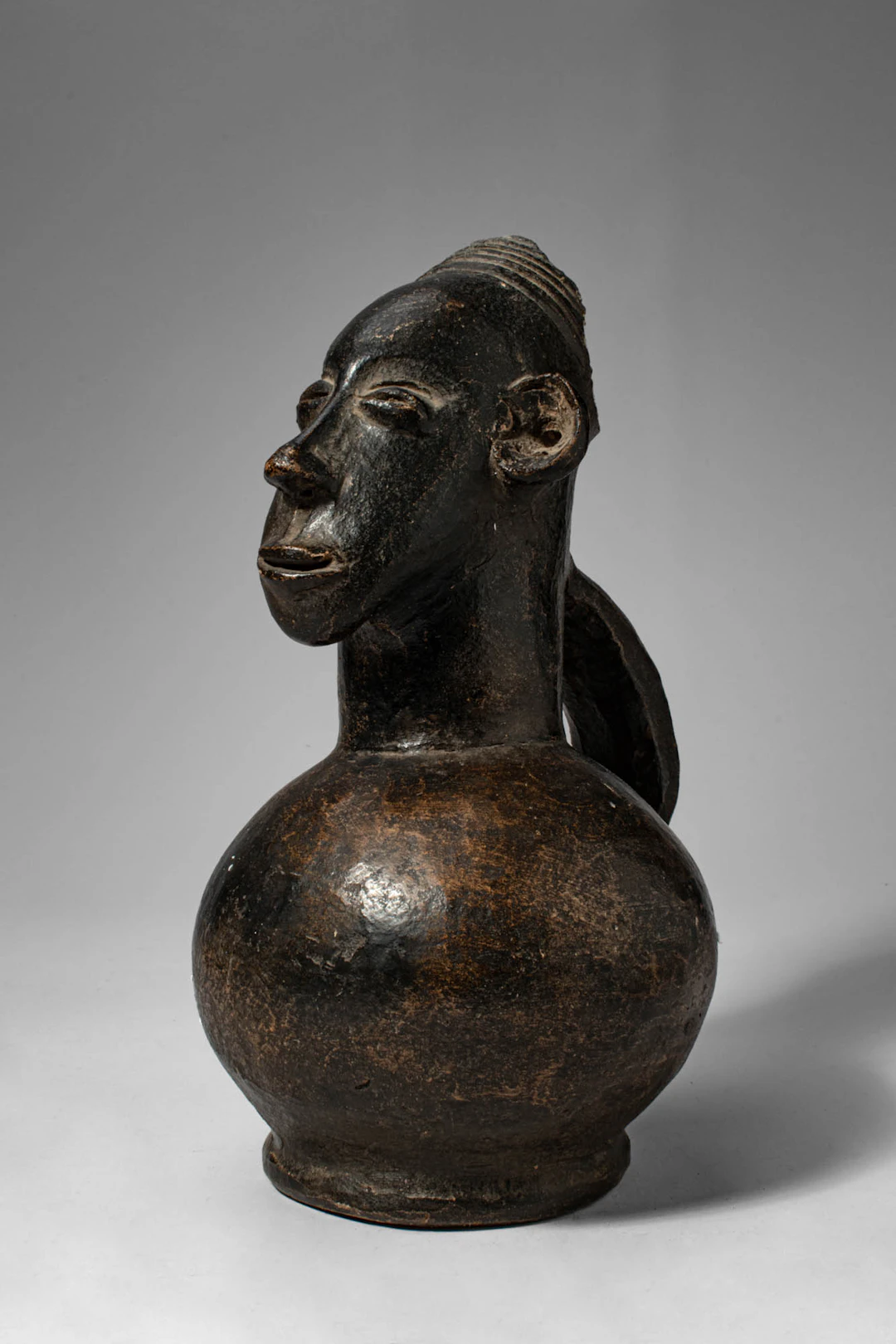 MANGBETU ANTHROPOMORPHIC TERRACOTTA VESSEL