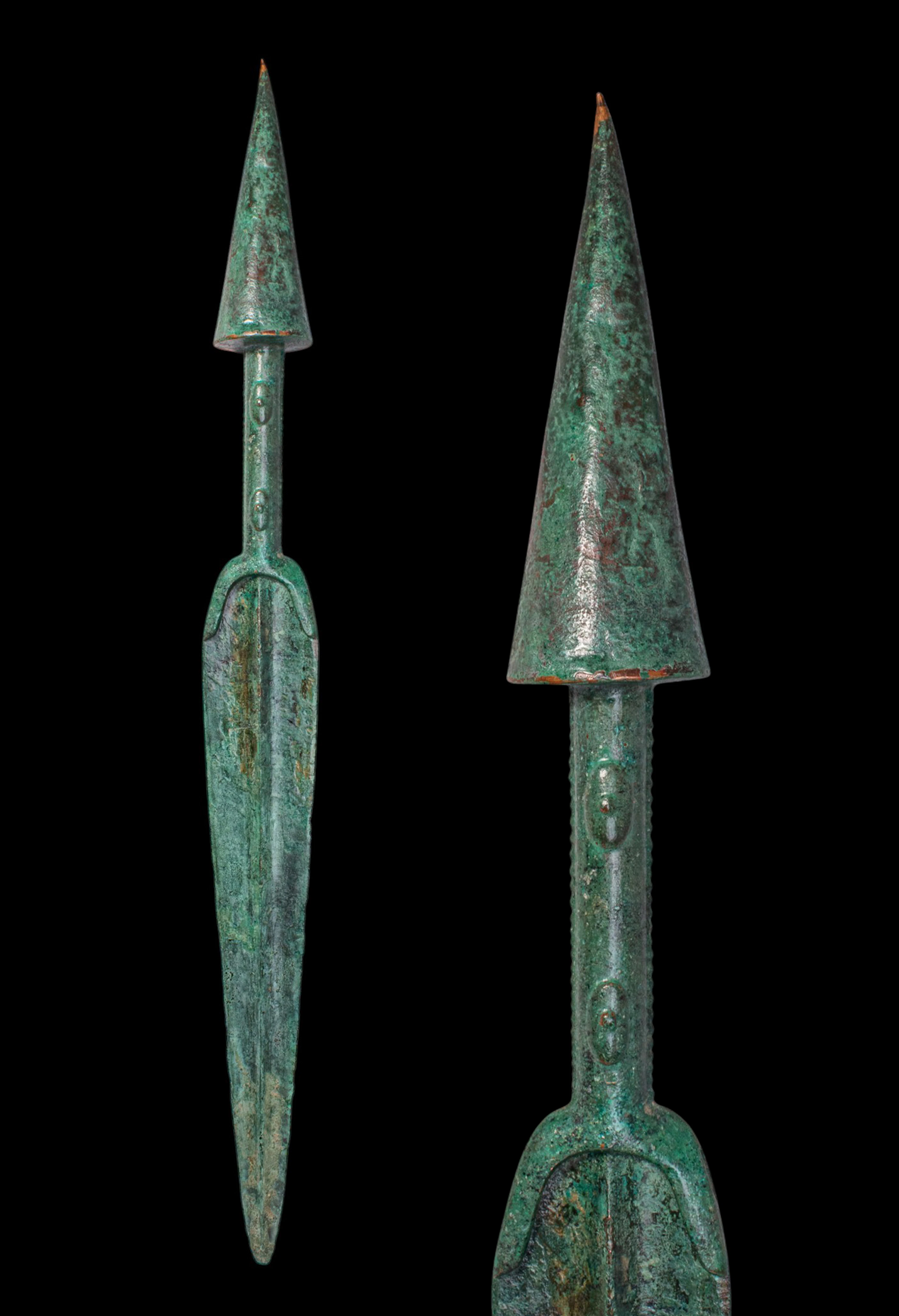BRONZE AGE / EARLY GREEK PERIOD BRONZE DAGGER WITH CONICAL POMMEL