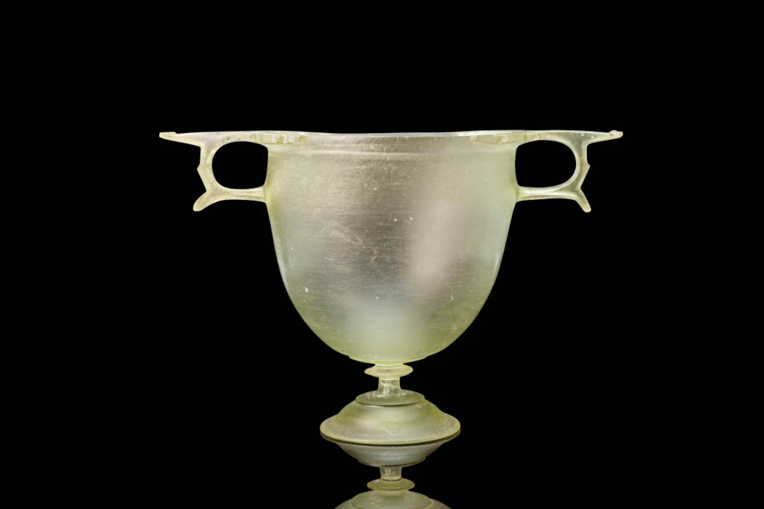 HELLENISTIC CUT GLASS SKYPHOS