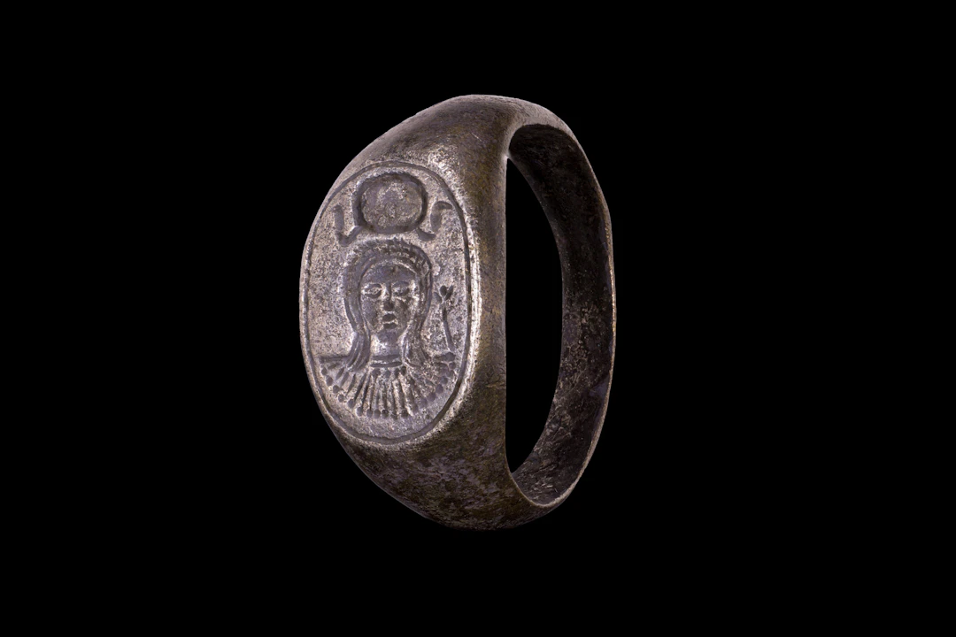 EGYPTIAN SILVER SIGNET RING WITH HEAD OF HATHOR