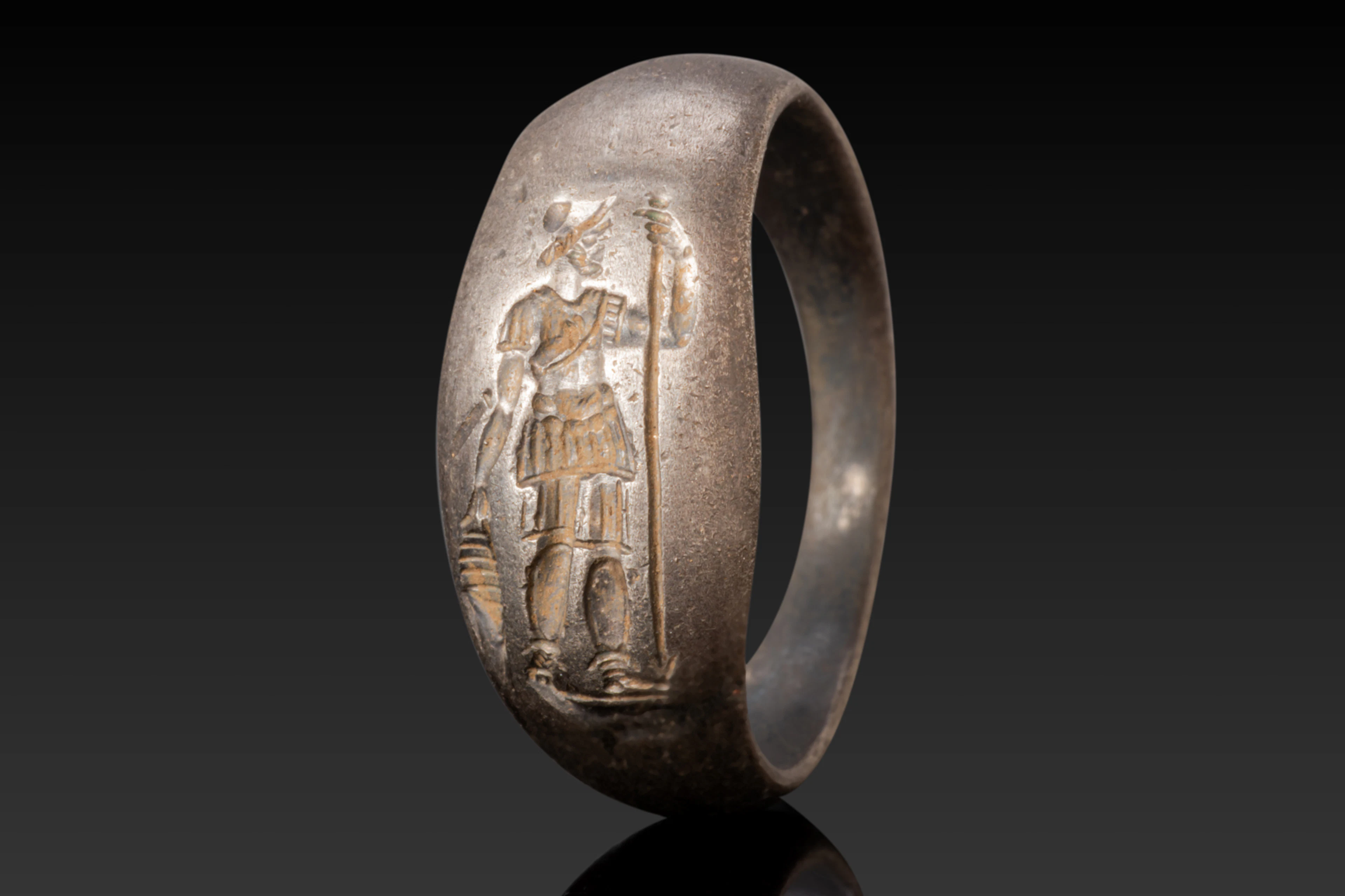 ROMAN SILVER RING WITH CENTURION