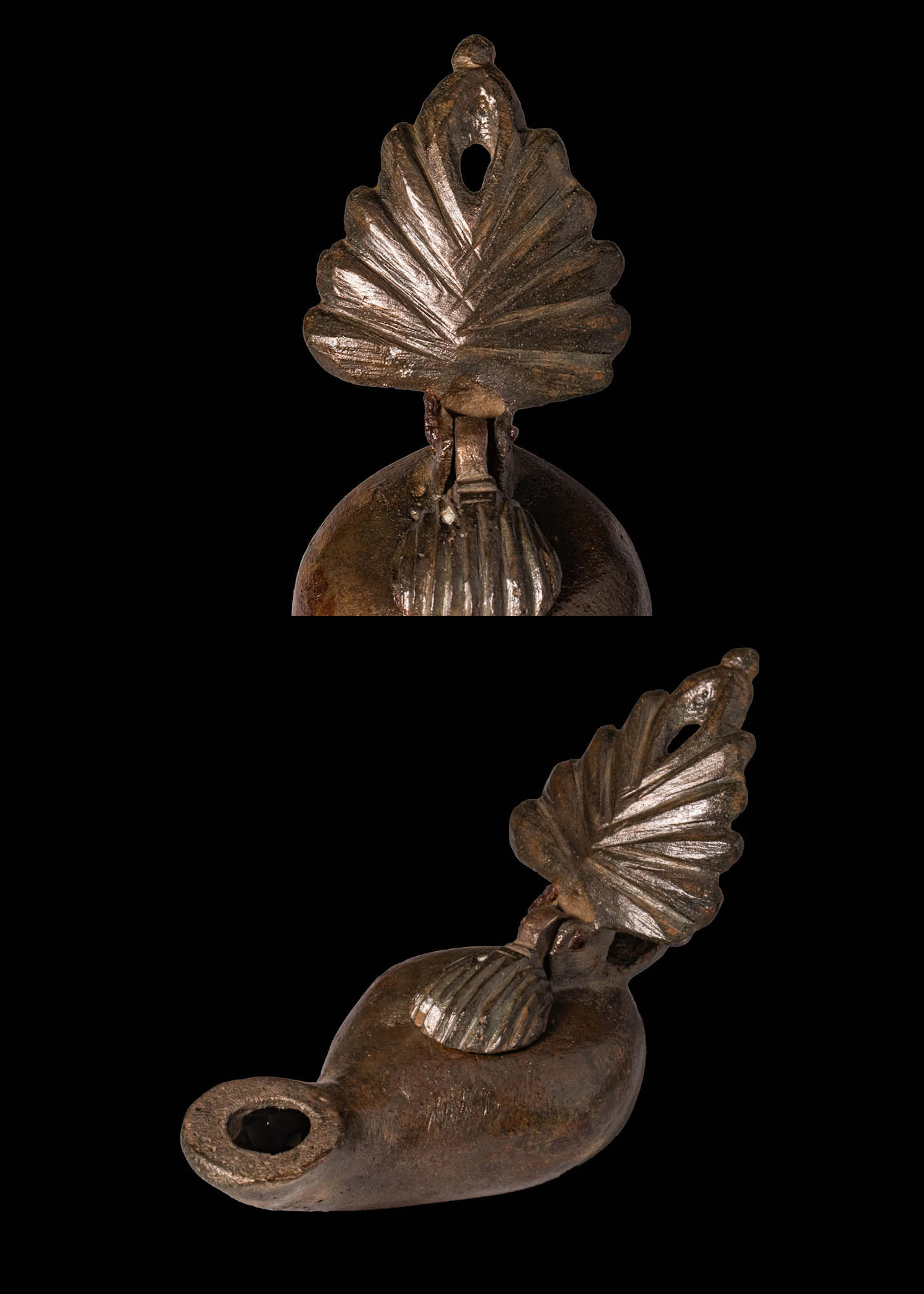 LATE ROMAN BRONZE OIL LAMP WITH LID