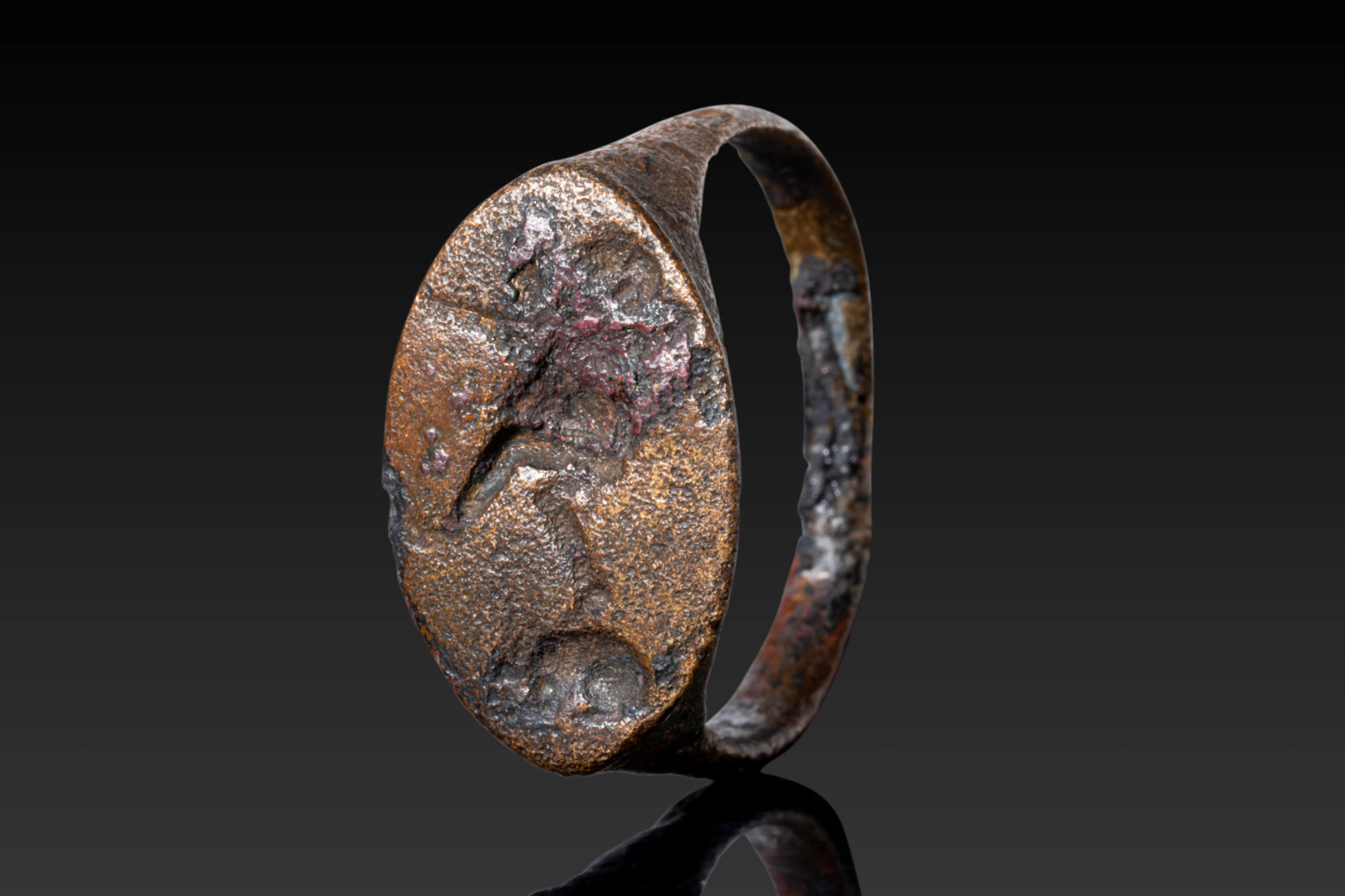 GREEK BRONZE RING WITH WINGED EROS