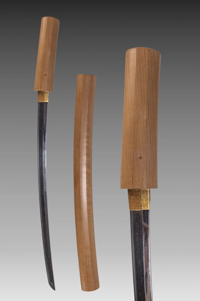 JAPANESE WAKIZASHI SHORT SWORD IN SHIRASAYA SCABBARD