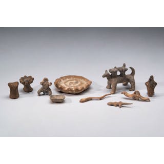 LARGE GROUP OF ANATOLIAN TERRACOTTA IDOLS