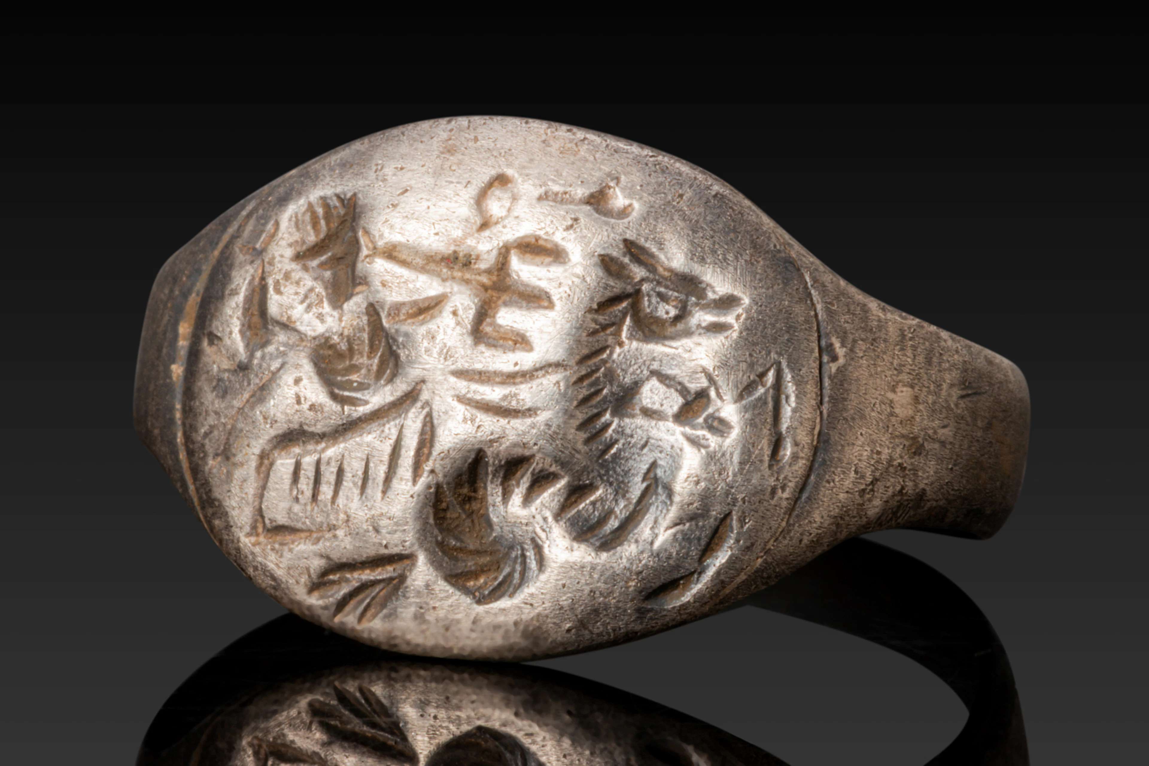 ROMAN SILVER RING WITH NEPTUNE ON A SEAHORSE