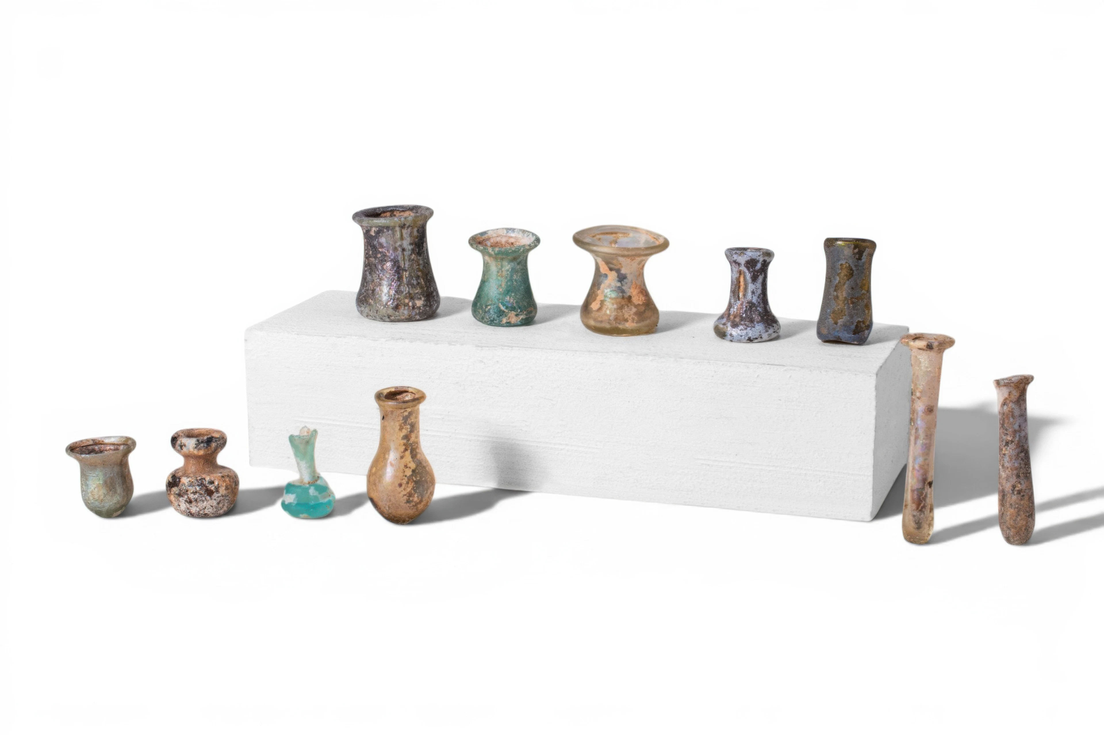 STUNNING COLLECTION OF ROMAN MINIATURE GLASS UNGUENTARIA