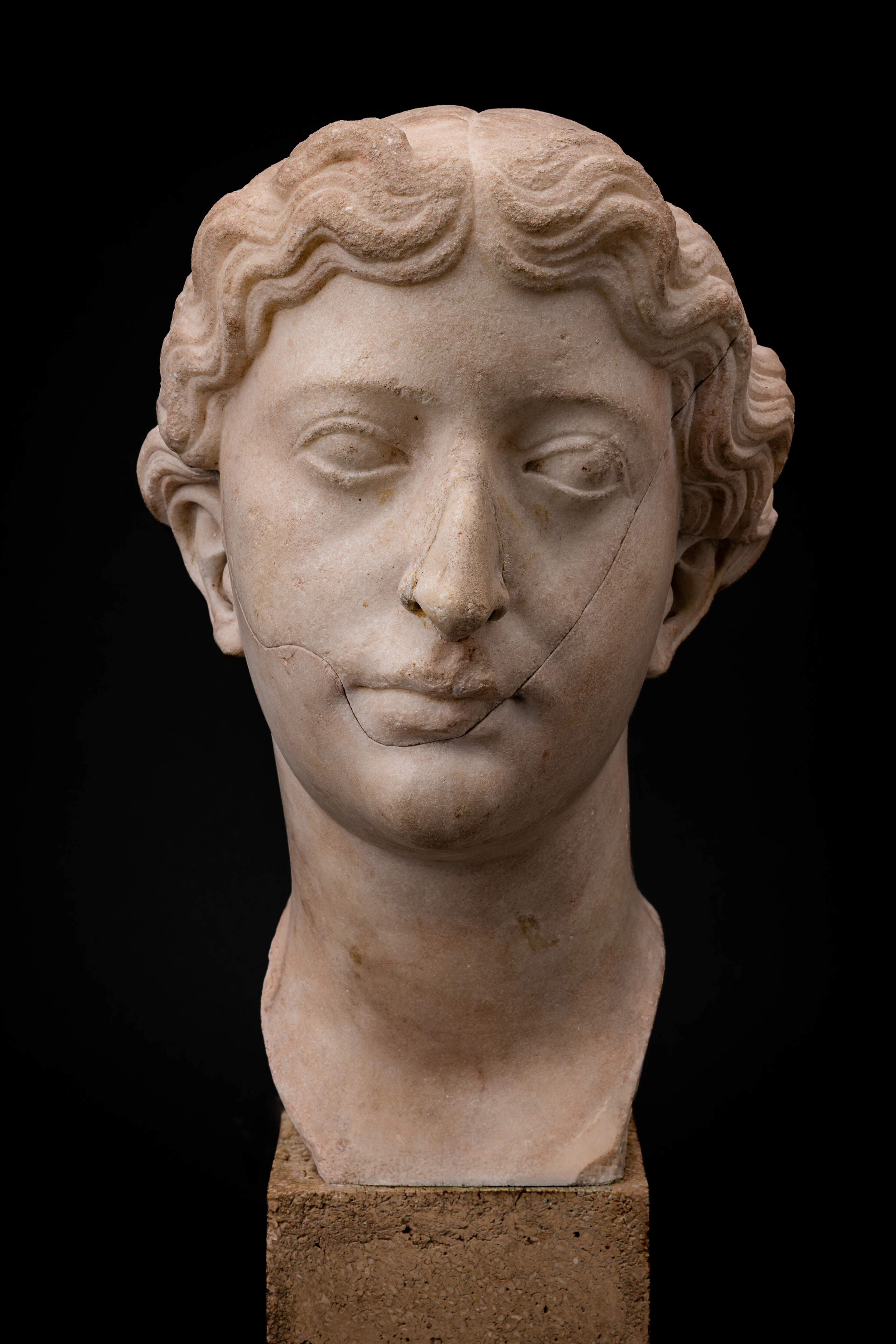 RARE ROMAN MARBLE HEAD OF LIVIA