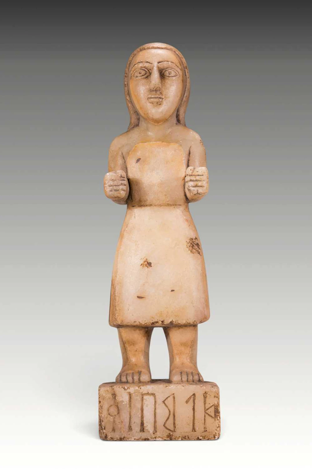 LARGE SOUTH ARABIAN / SABEAN ALABASTER FIGURINE WITH INSCRIPTION