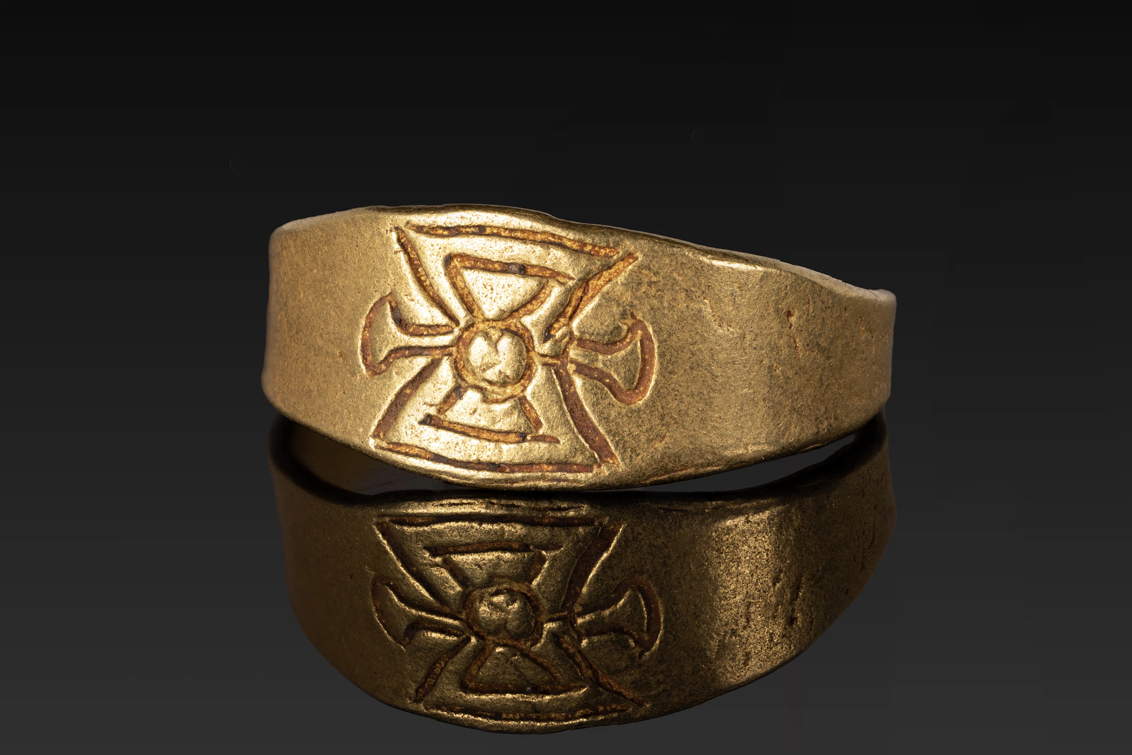 MEDIEVAL GOLD RING