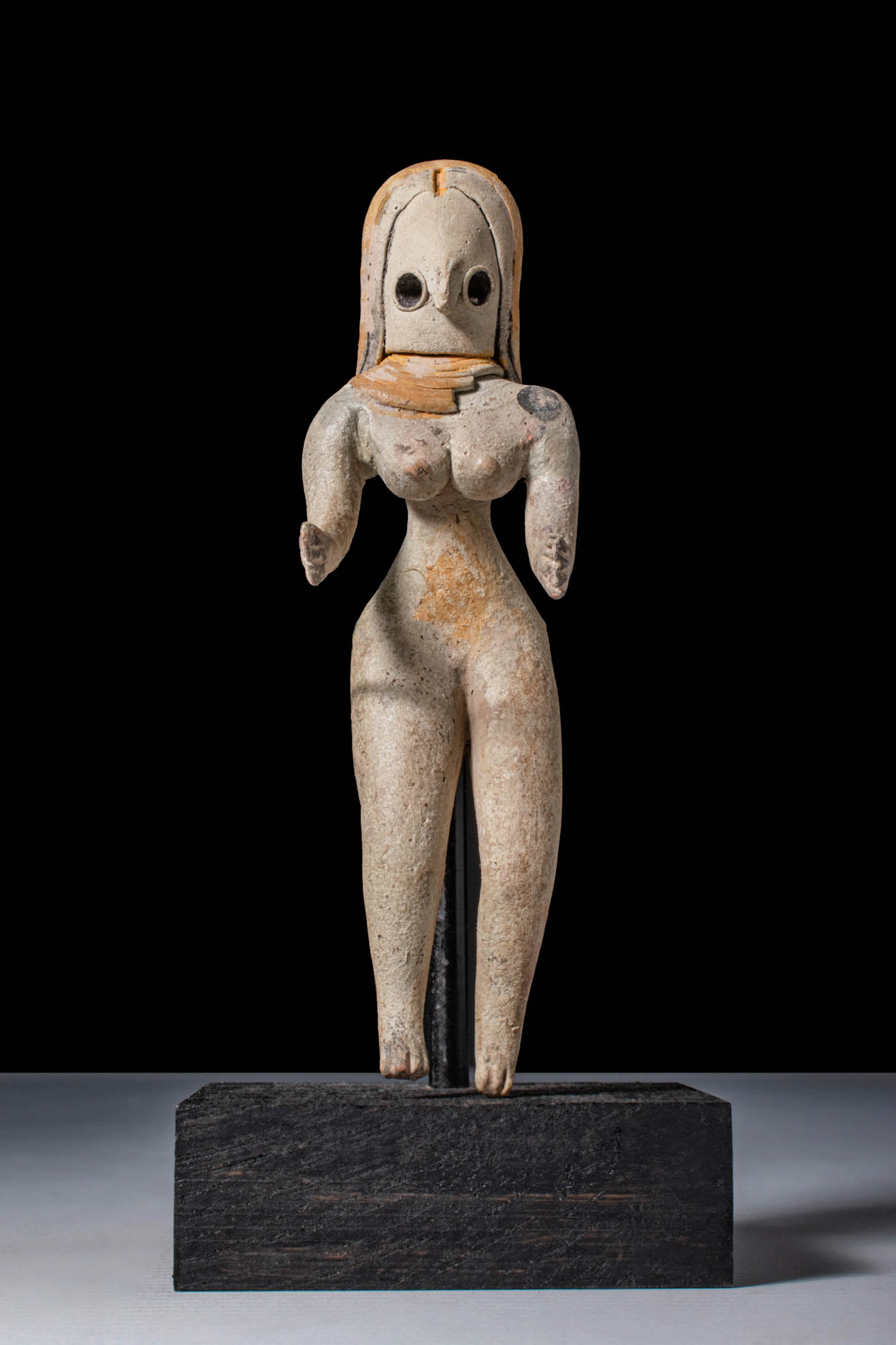 HARAPPAN POLYCHROME TERRACOTTA IDOL OF GODDESS