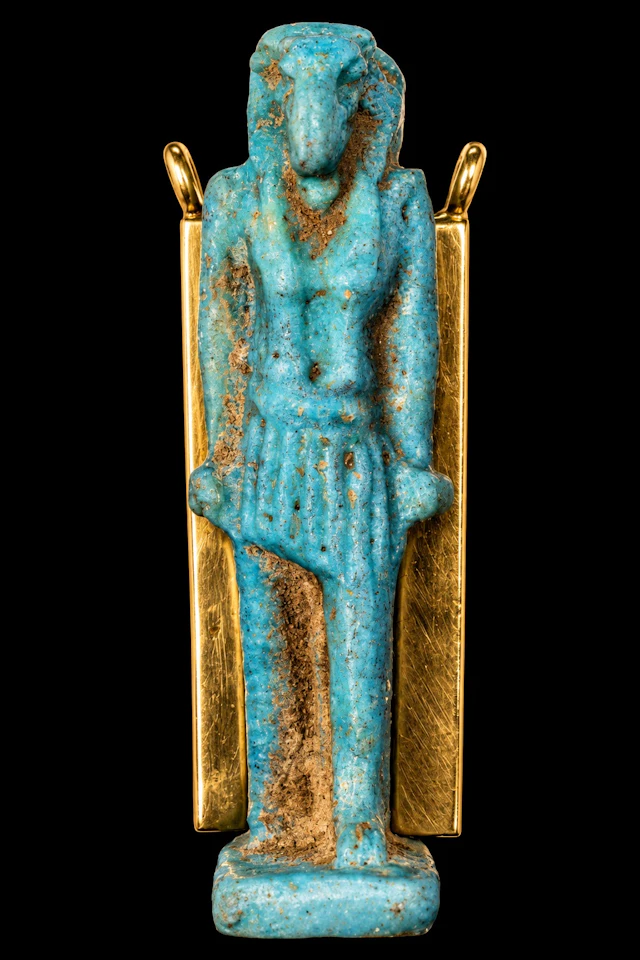 ROMANO-EGYPTIAN FAIENCE AMULET OF THOTH IN GOLD PENDANT