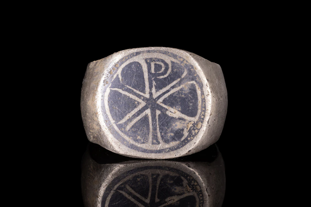 BYZANTINE SILVER AND NIELLO RING WITH CHI-RHO