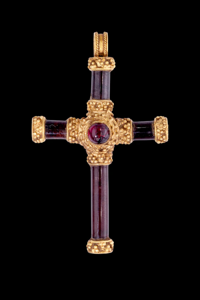 BYZANTINE GOLD AND GARNET CROSS PENDANT